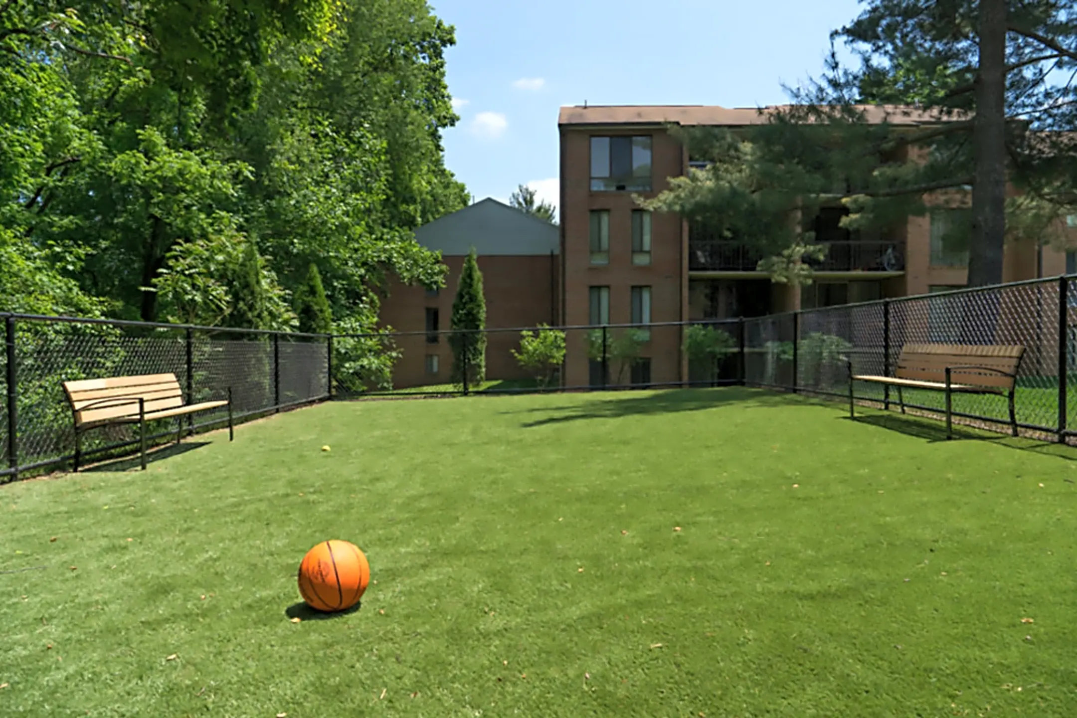 Charter Oak Apartments Reston, VA 20190