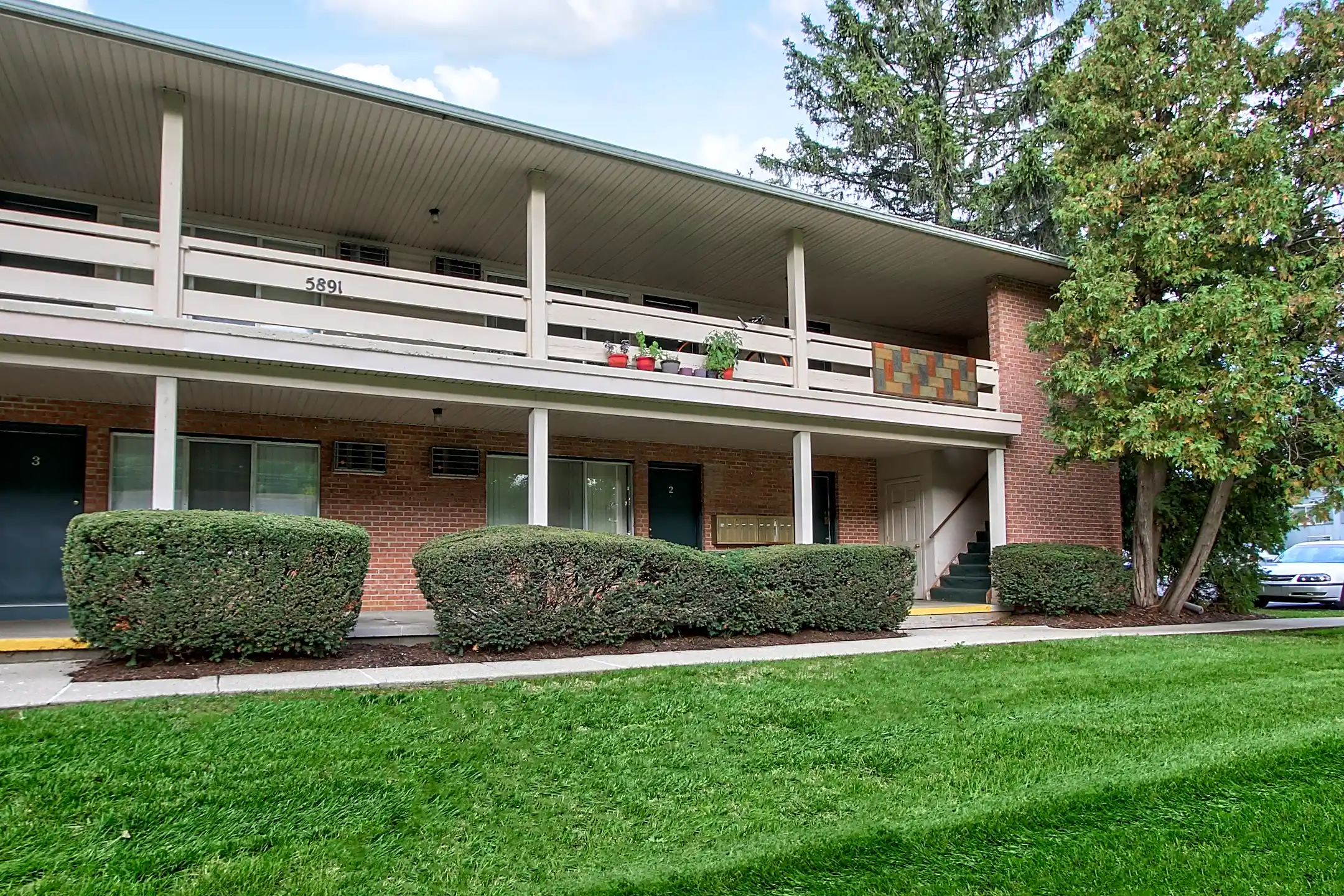 Meridian Apartments 5890 Marsh Rd Haslett, MI Apartments for Rent