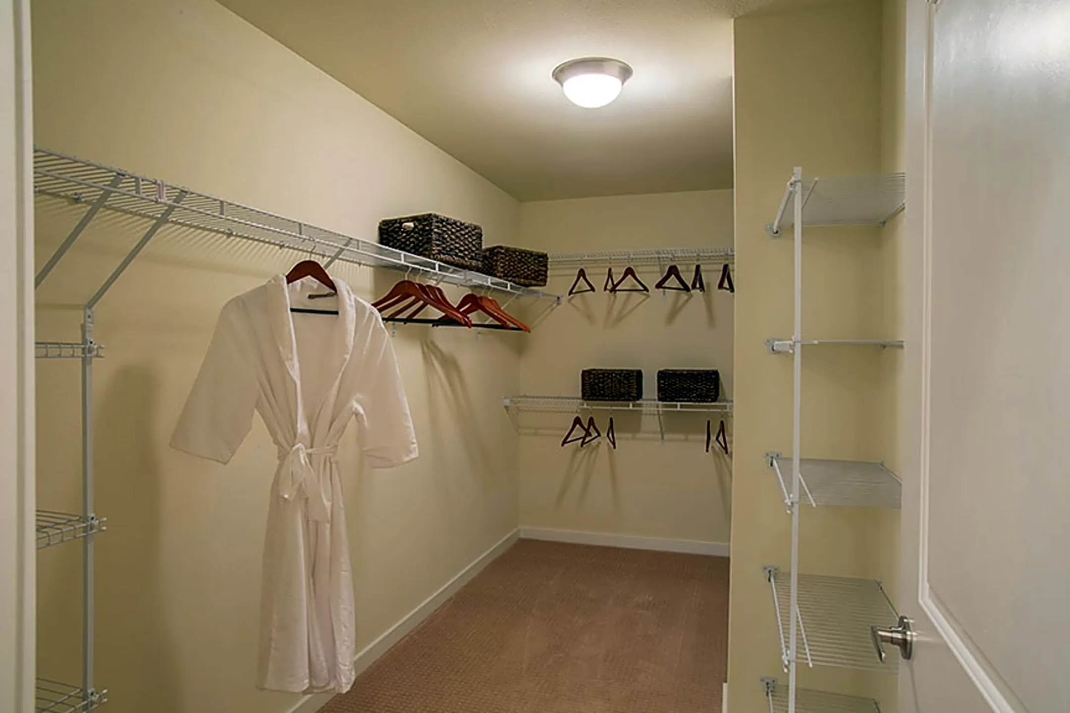 12644 Vance jackson Apartments San Antonio, TX 78230