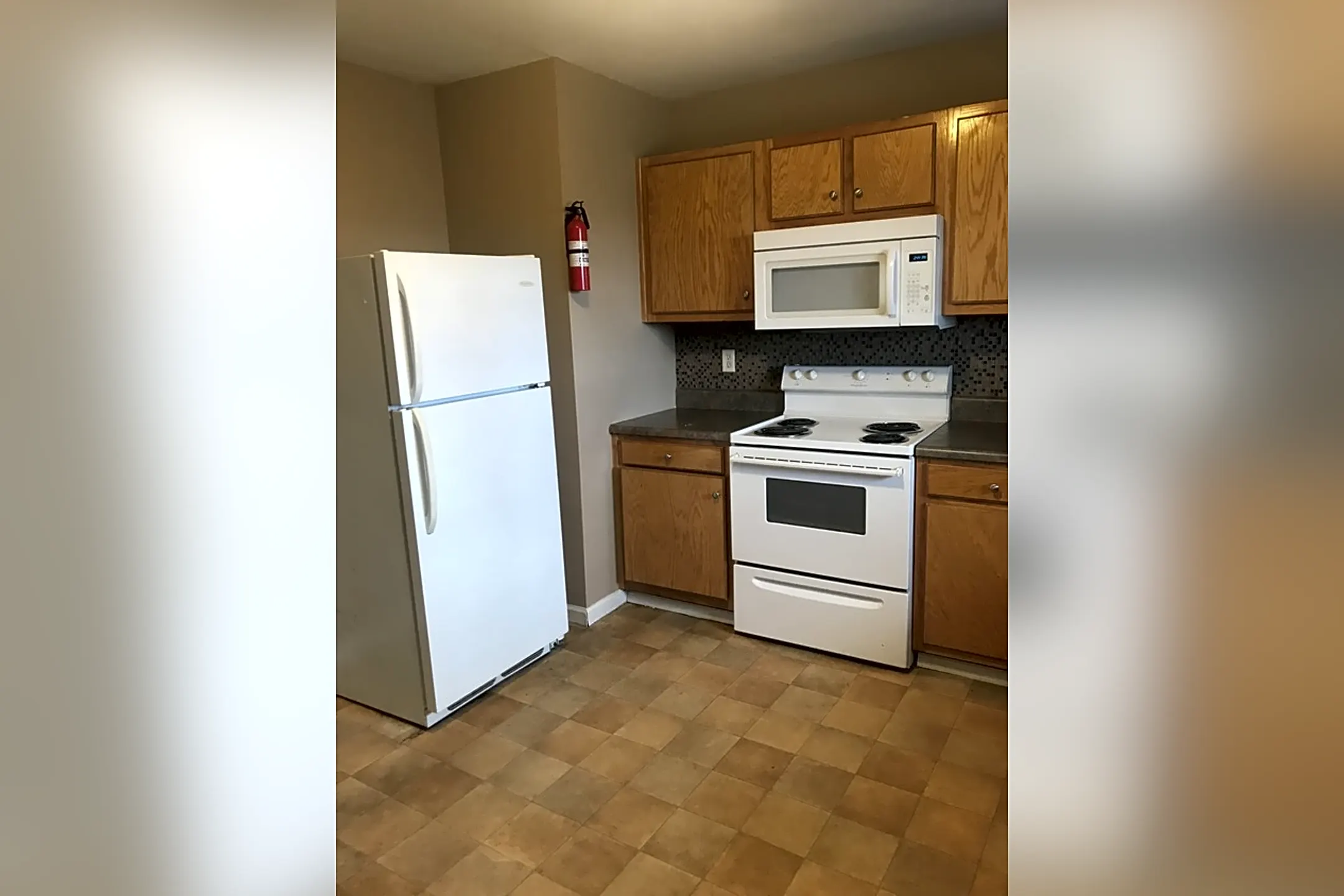 Strawberry Commons 1418 Burgess Dr Dalton, GA Apartments for Rent