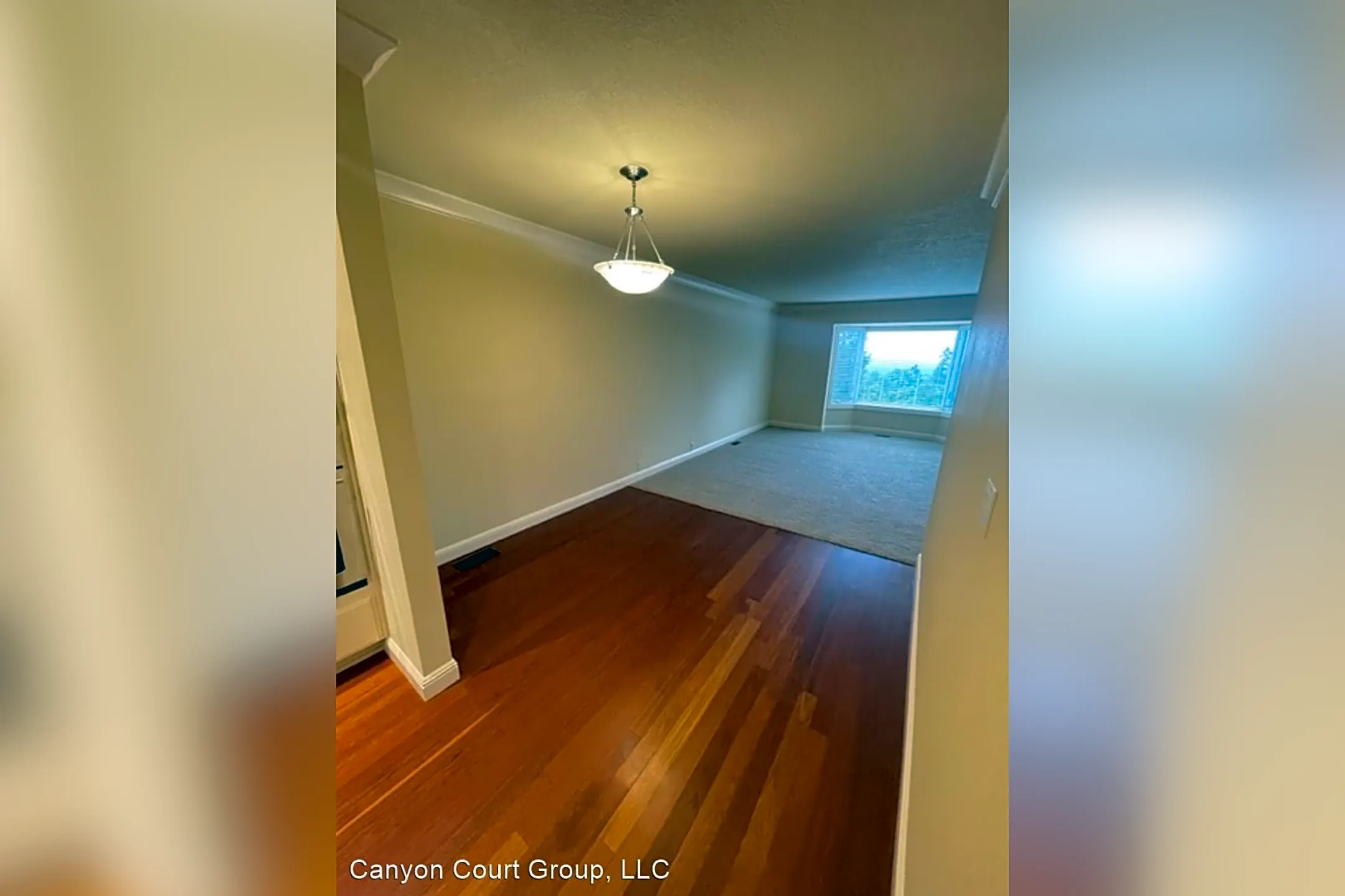 Dining Room - 6570 SW Canyon Ct - Portland, OR