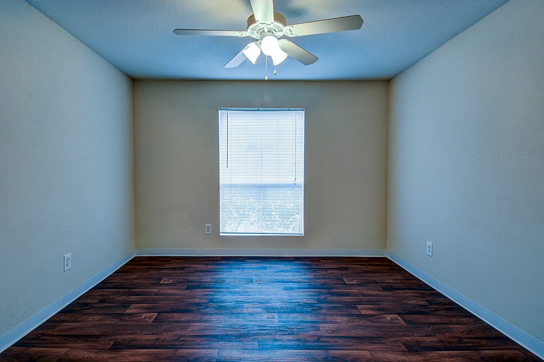 Greentree Apartments 502 East Sam Houston Parkway South Pasadena