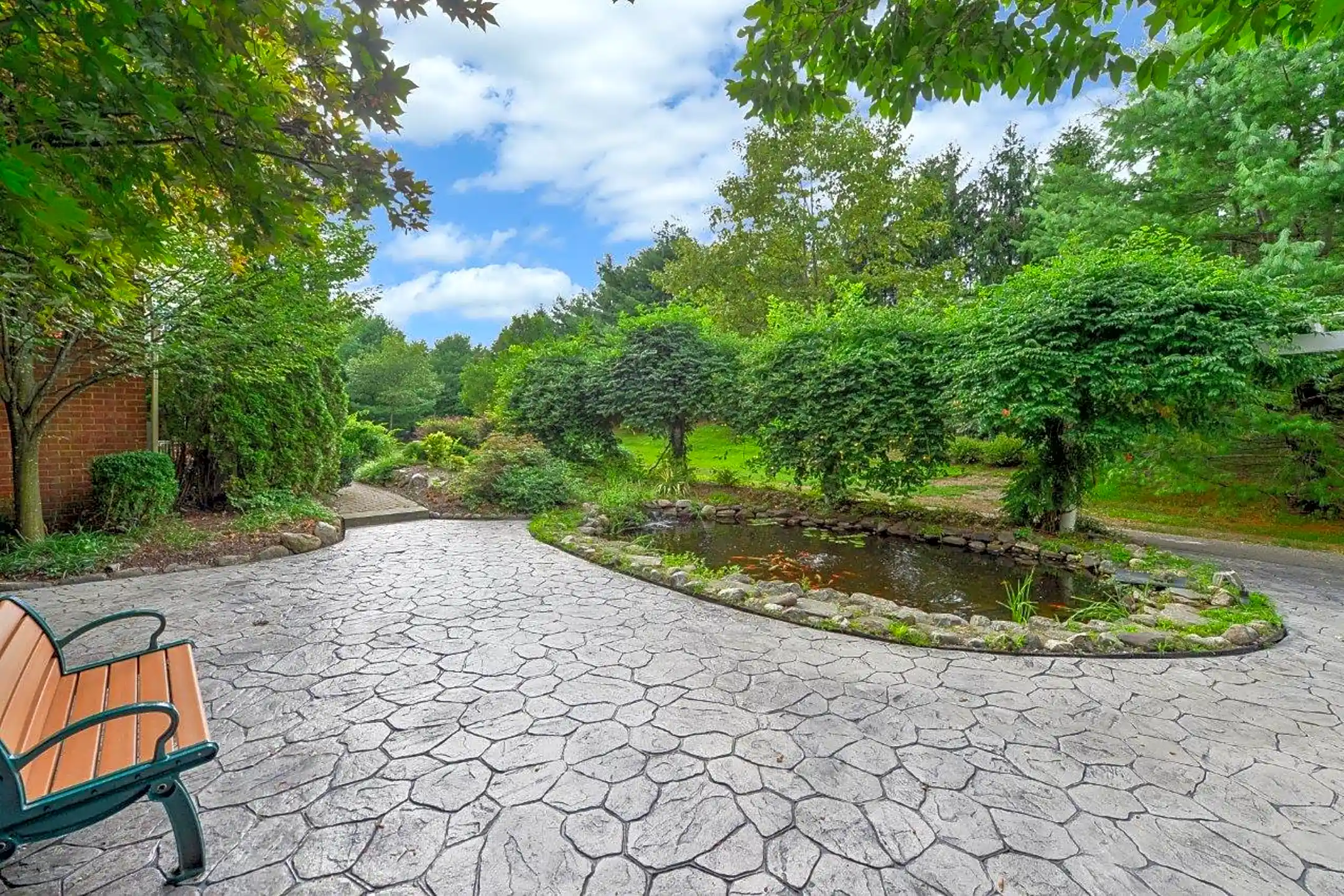 The Horizons at Franklin Lakes Apartment Homes 121 Courter Rd