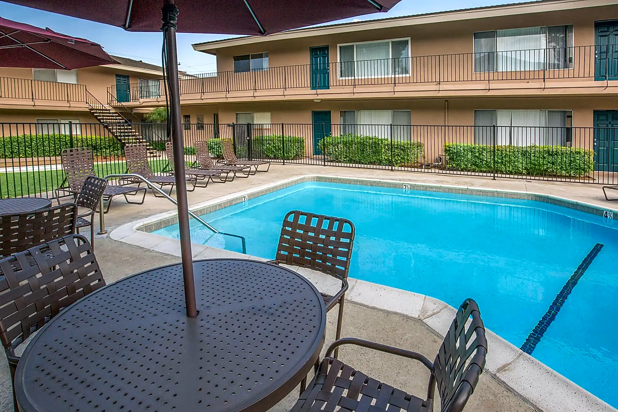 Glenwood Apartment Homes 12300 Clearglen Ave Whittier, CA