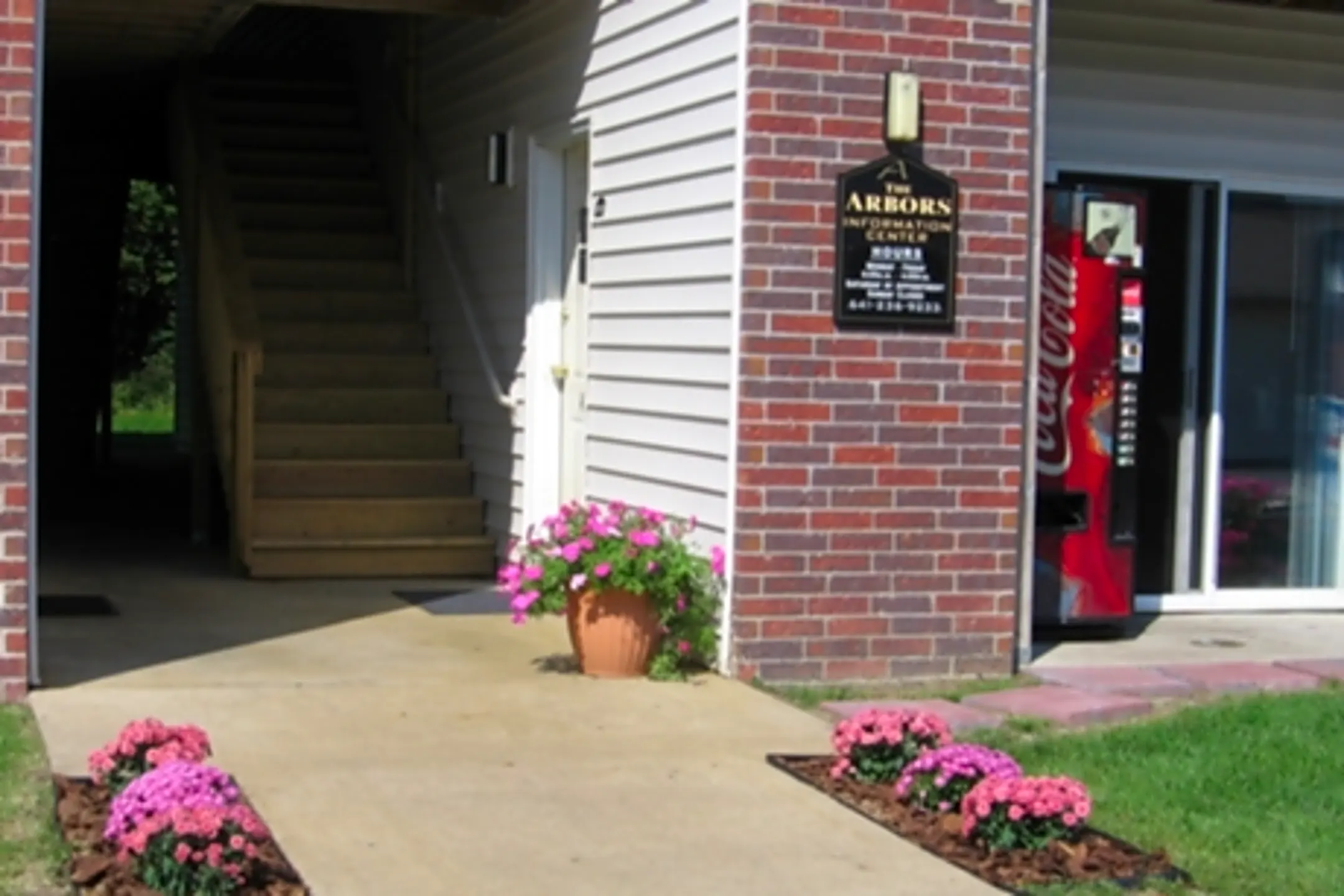 The Arbors Apartments 401 Washington Ave Grinnell, IA Apartments