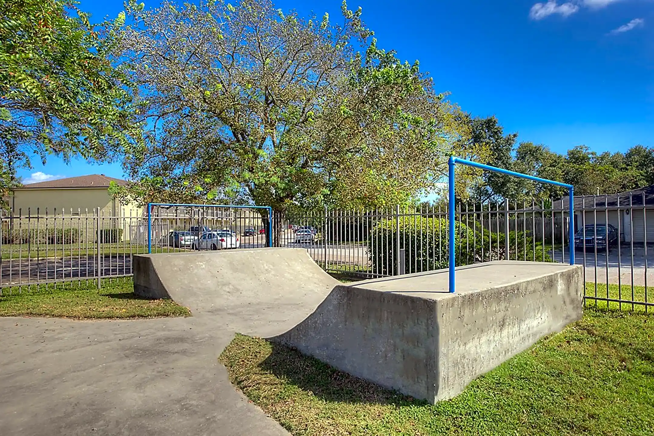 Oaks of Baytown Apartments Baytown, TX 77520