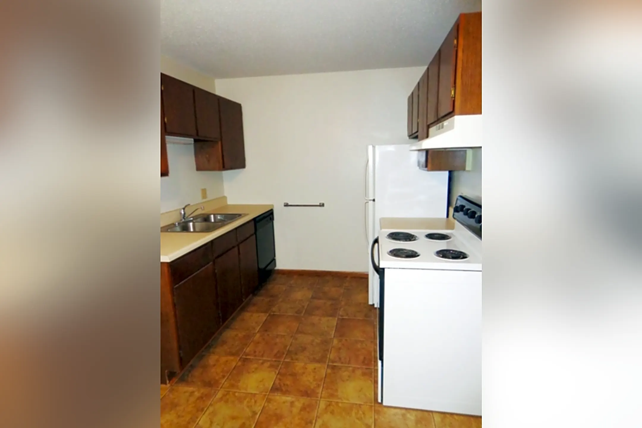 Oak Place Apartments Kimball, MN 55353