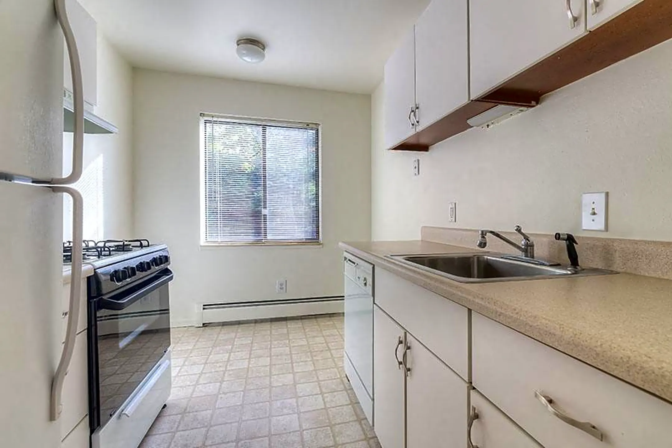 Ramblewood Apartments Grand Rapids, MI 49519