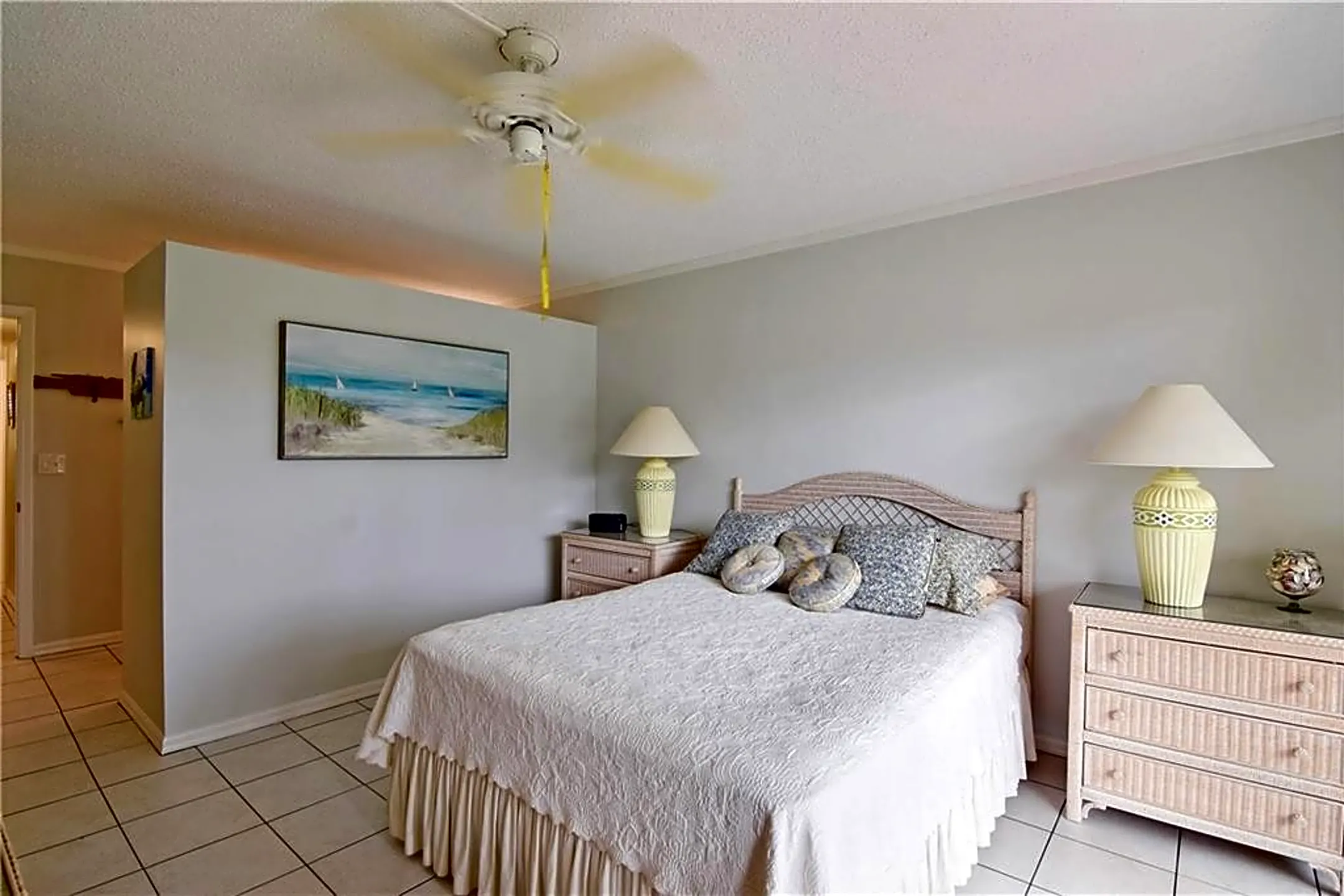 Bedroom - 3939 Ocean Dr #302B - Vero Beach, FL