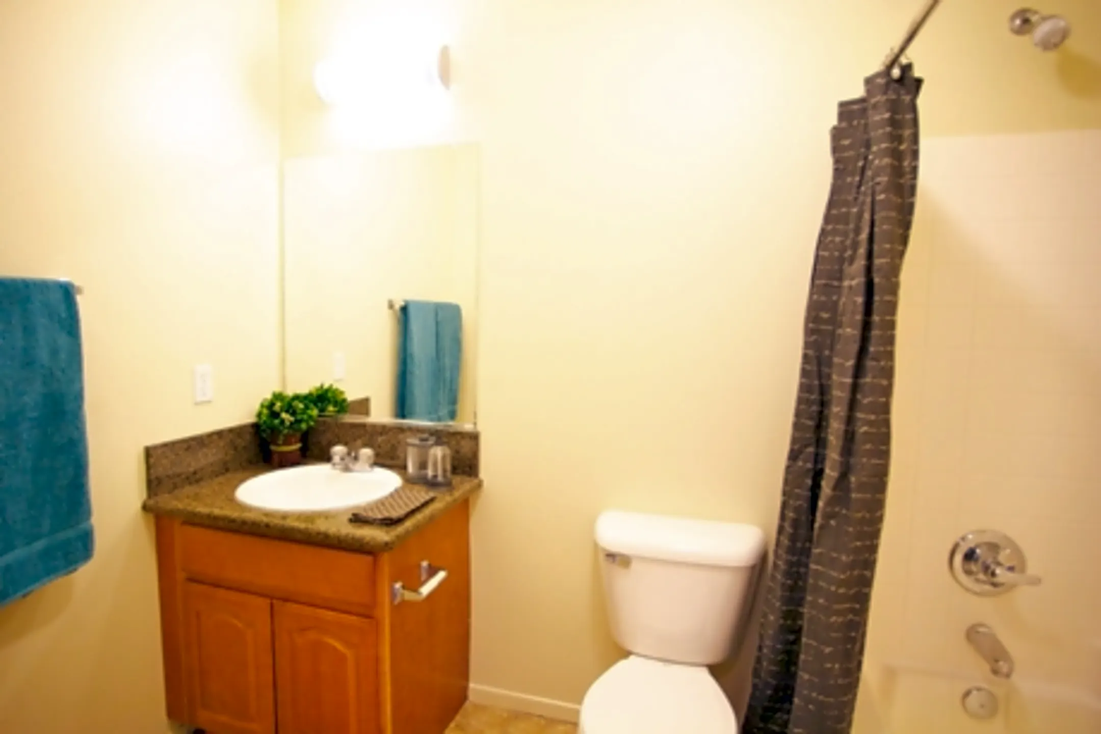 Riverside Palms Apartments Rialto, CA 92376