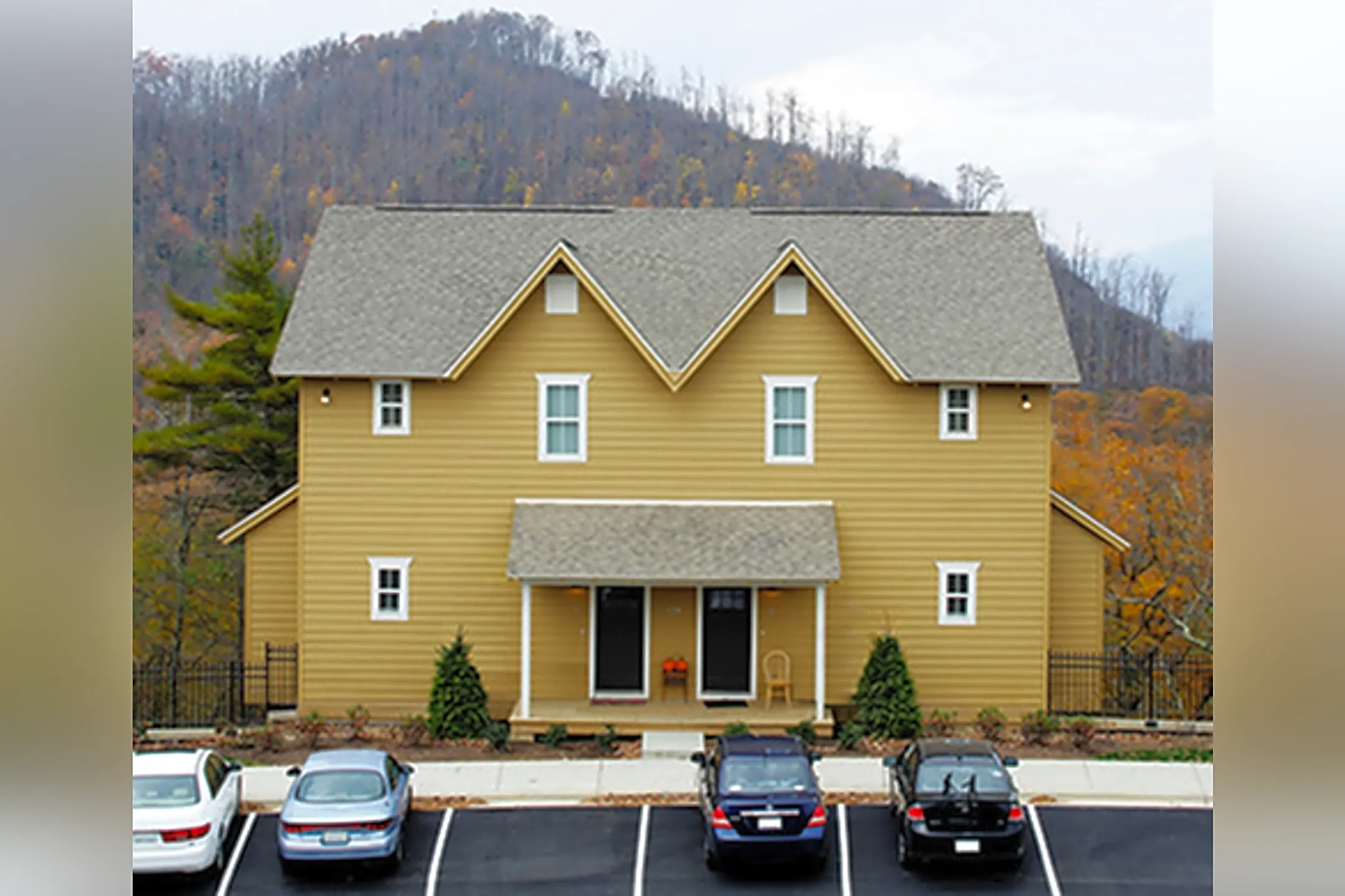 The Cottages of Boone - Per Bed Lease - Boone, NC