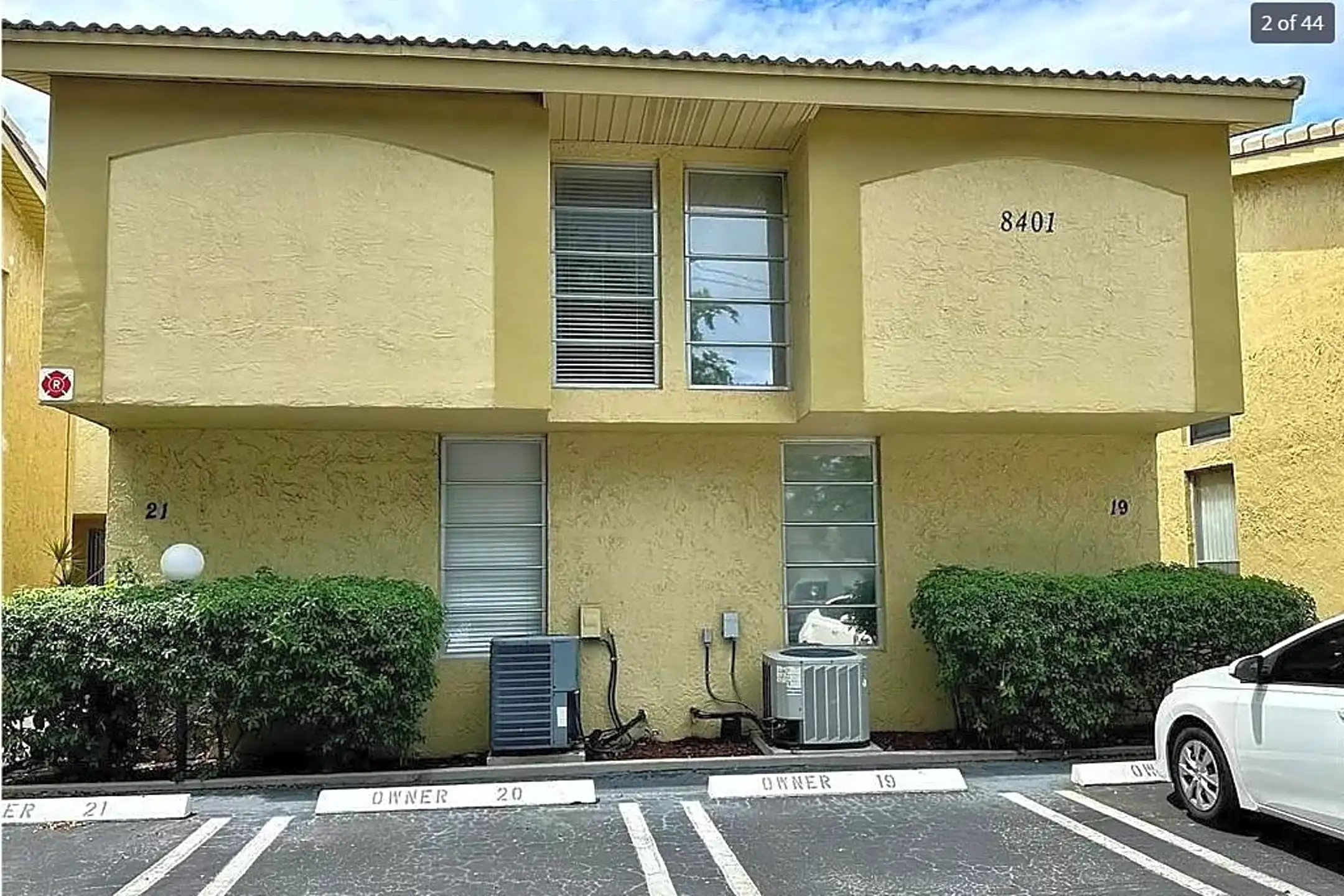 8401 W Sample Rd Condos - Coral Springs, FL 33065