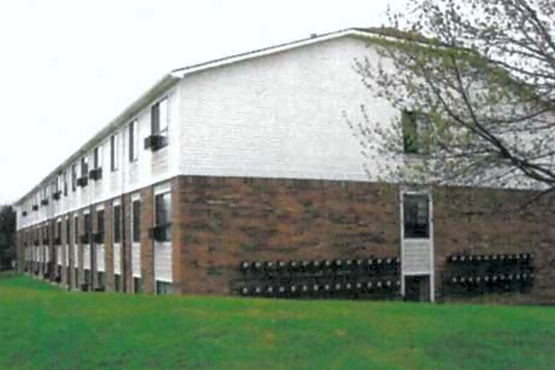 Clio Village Apartments 11535 Plaza Dr Ofc Aclio Clio, MI for Rent