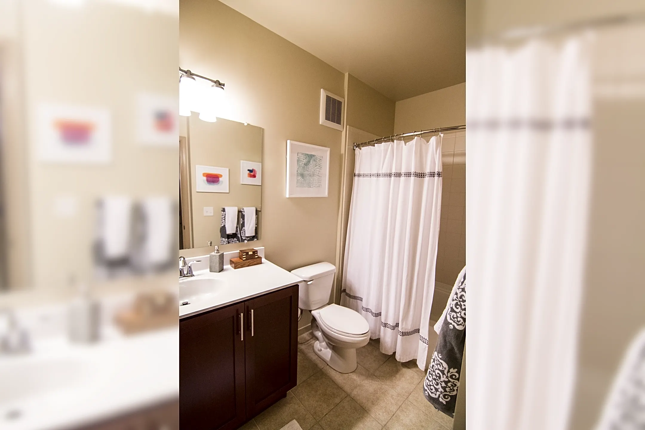 Penrose Square Arlington, VA 22204