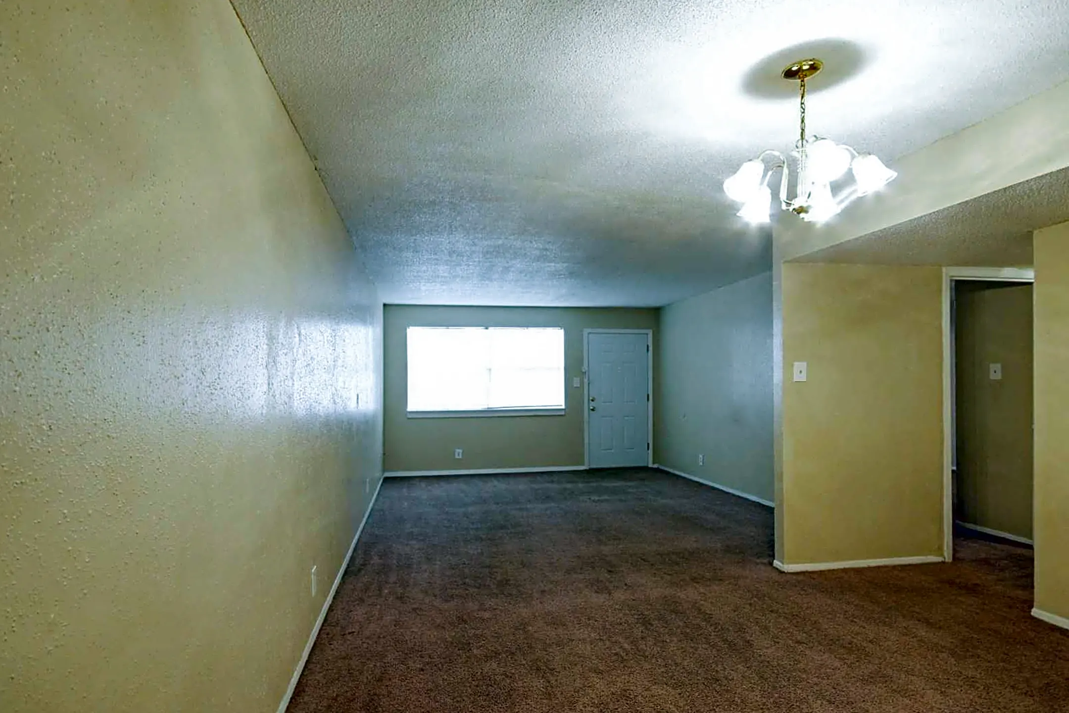 Timberlake Courts Apartments - 125 Interstate 10 N | Beaumont, TX for ...