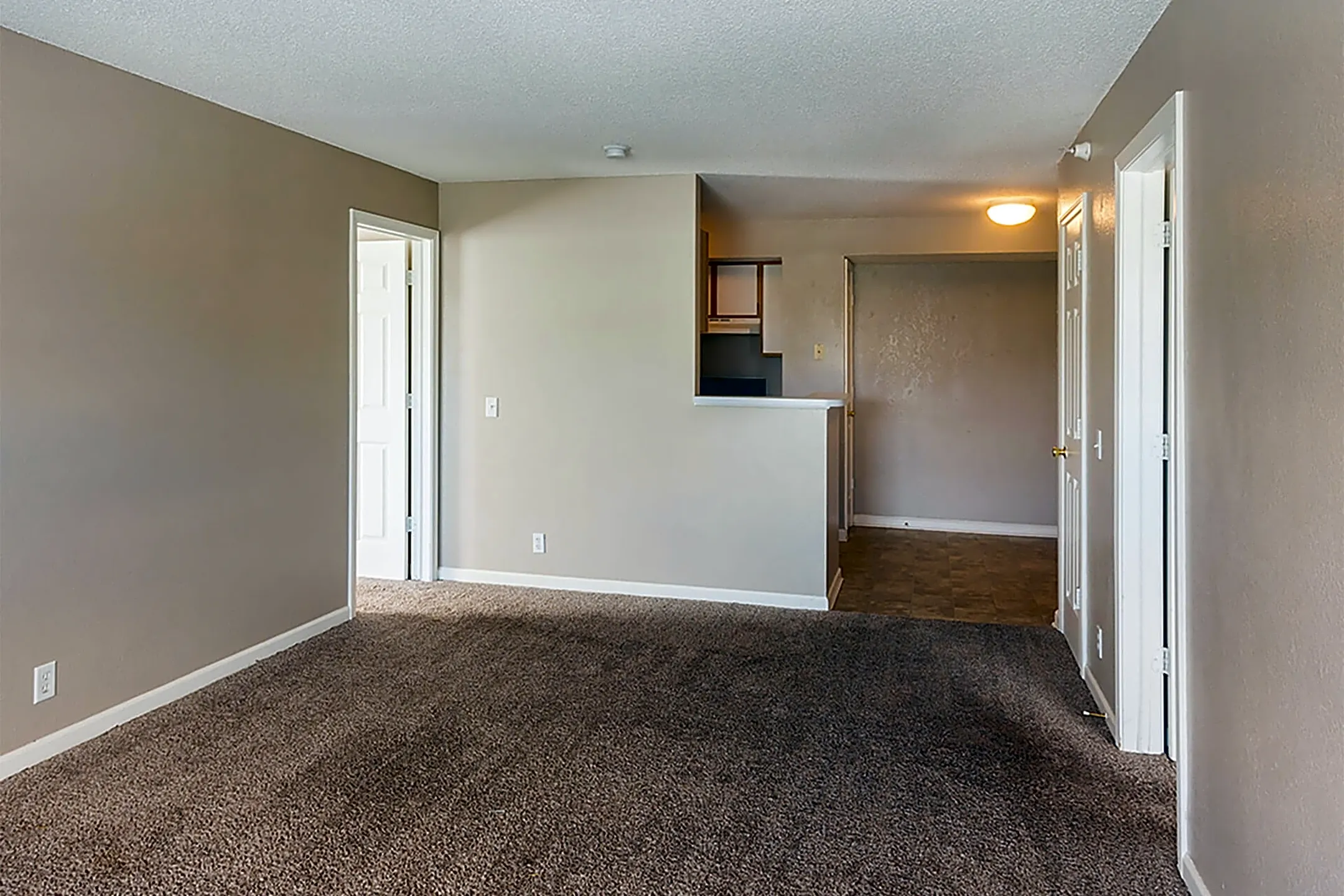 Bridgeport Apartments - 1431 Hilltop Rd | Lincoln, NE Apartments for ...