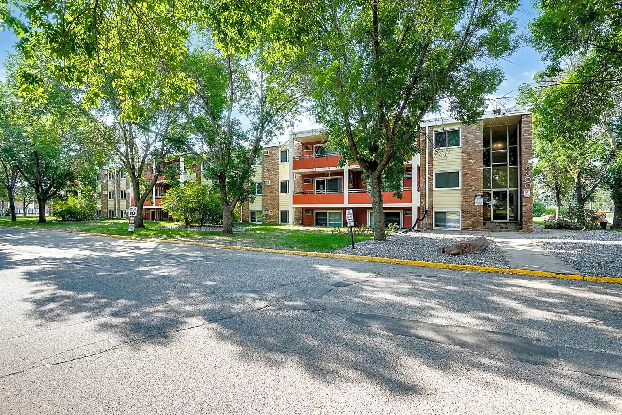 8312 Zane Ave N 8312 Zane Ave N unit North201 Brooklyn Park, MN