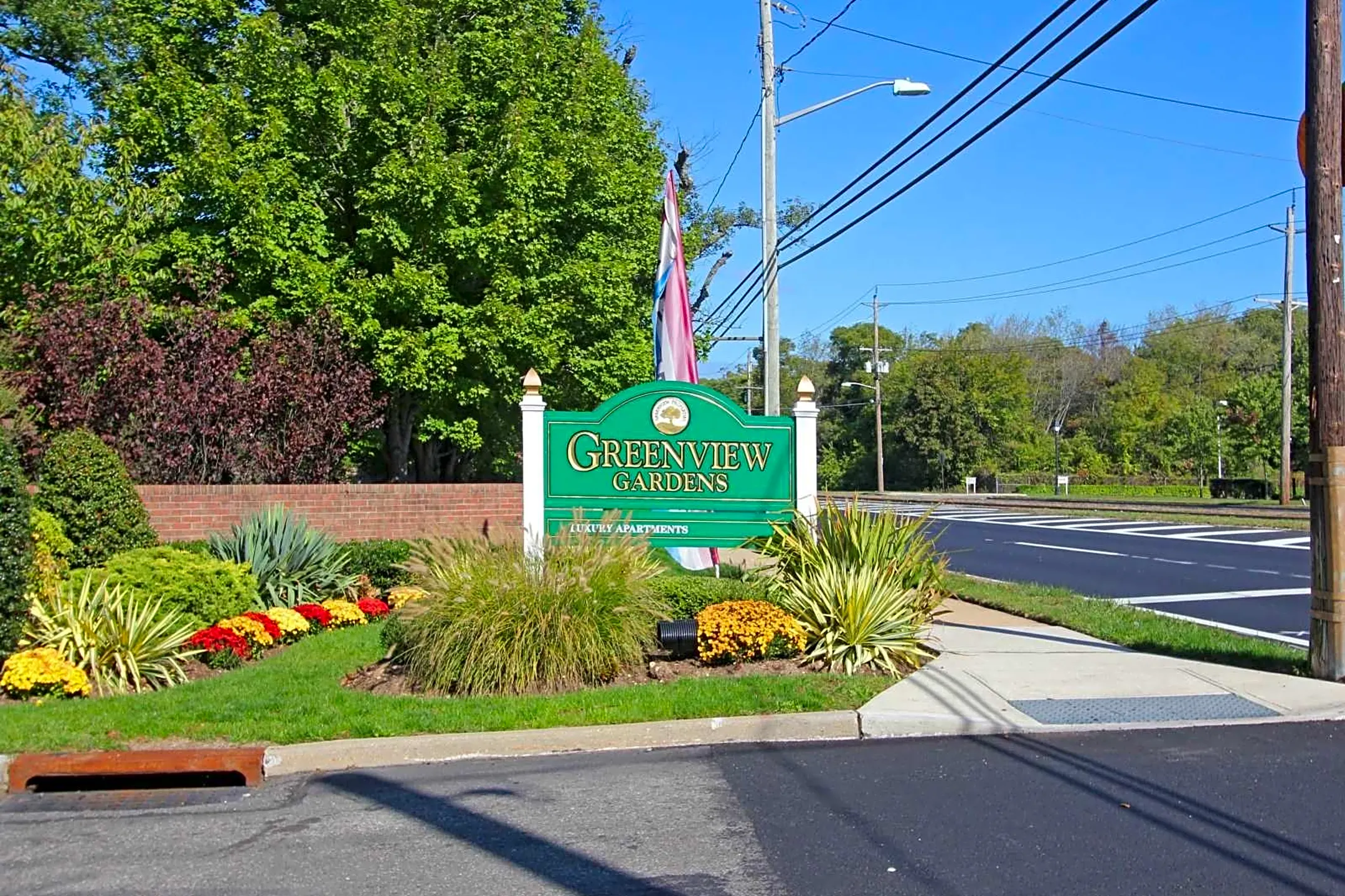 Greenview Gardens Apartments - Bay Shore, NY 11706