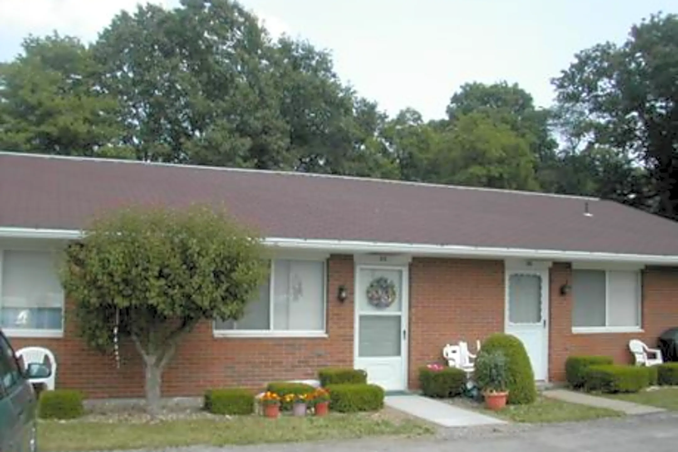 Sunbury Estates 150 West Sunbury Rd Butler, PA Apartments for Rent