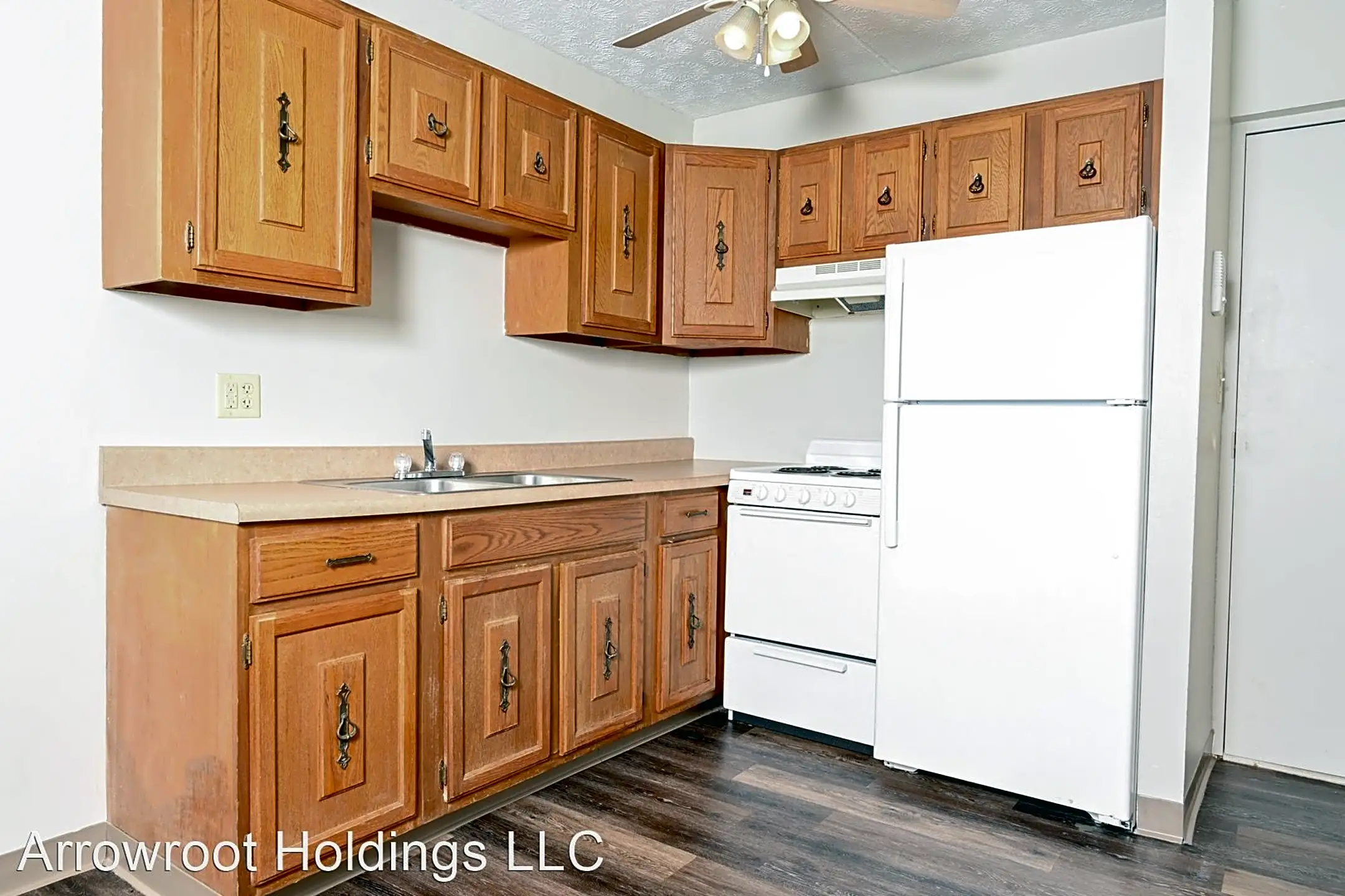 Kitchen - The Woods of Liberty - Youngstown, OH