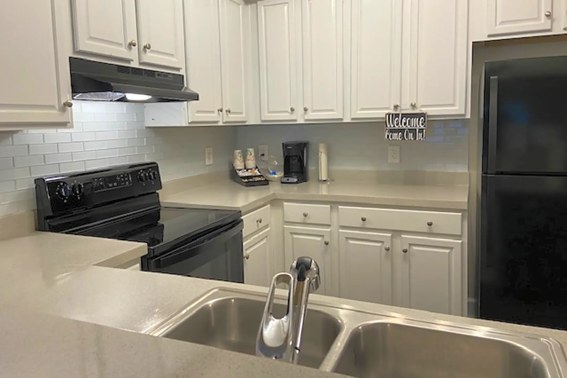 Kitchen - Churchill Apartments - Goose Creek, SC