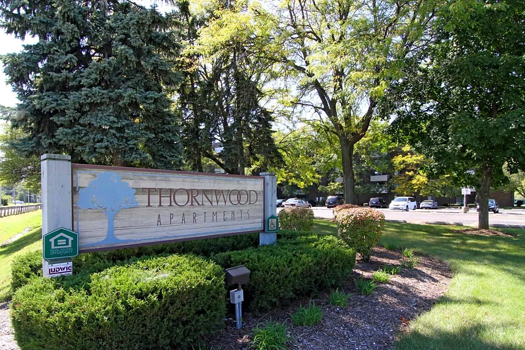 Thornwood Apartments Chicago Heights, IL 60411