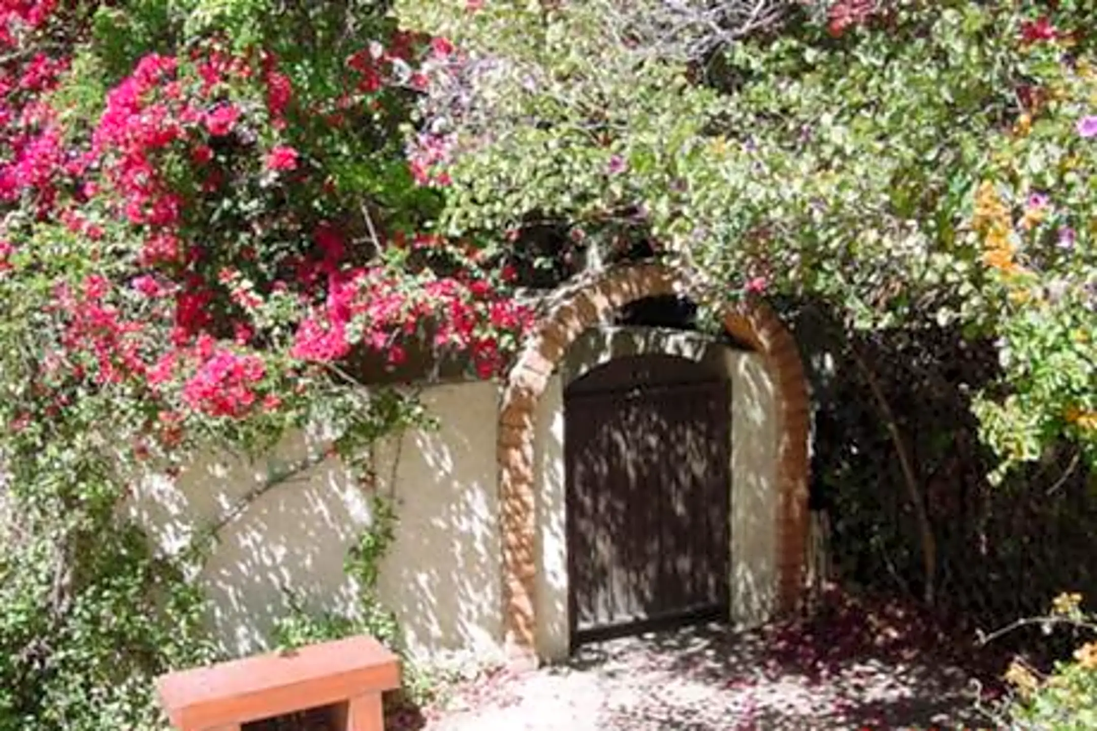 Fountains in the Green 3019 N 14th St Phoenix, AZ Apartments for
