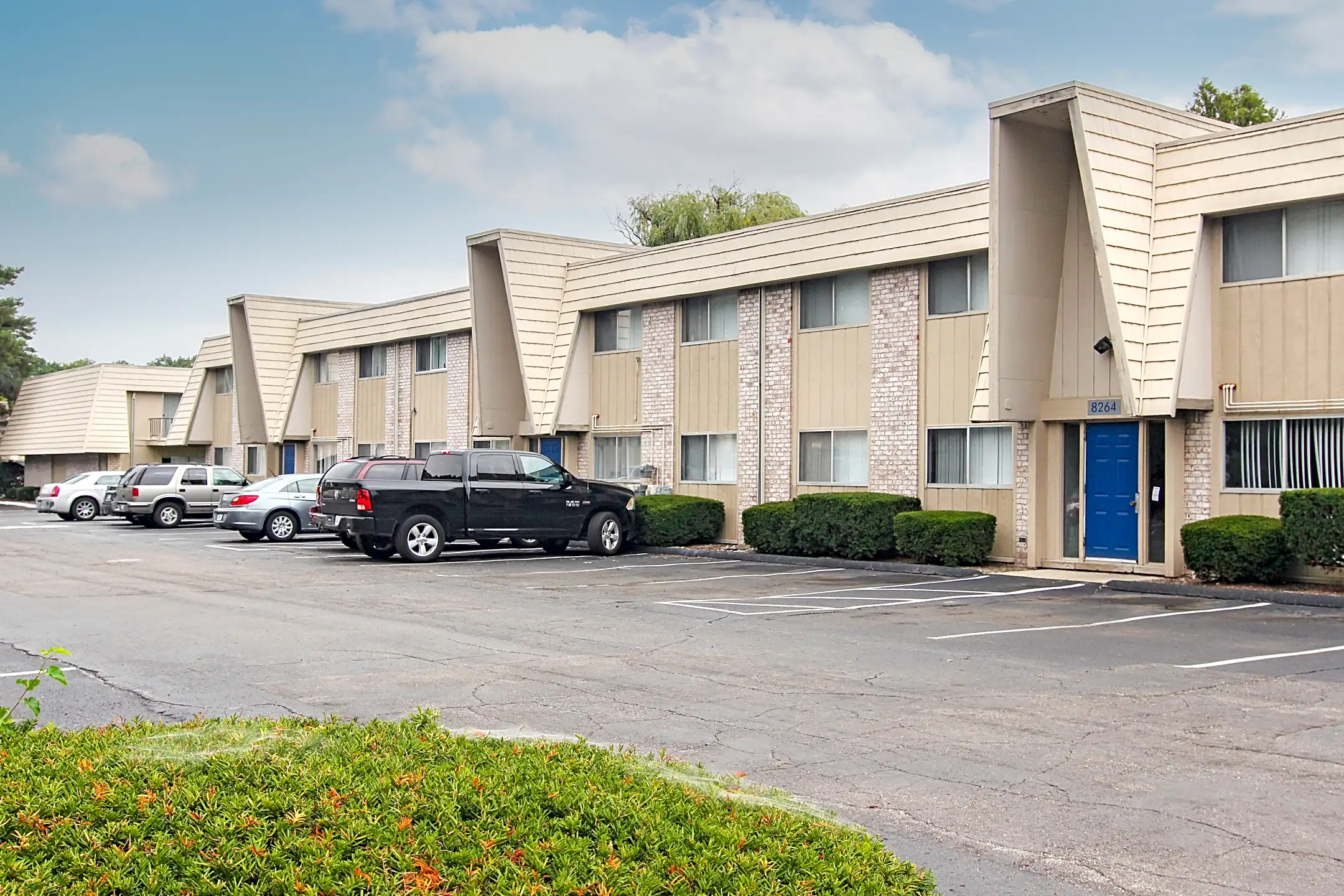 Woodcrest Apartments Westland, MI 48185