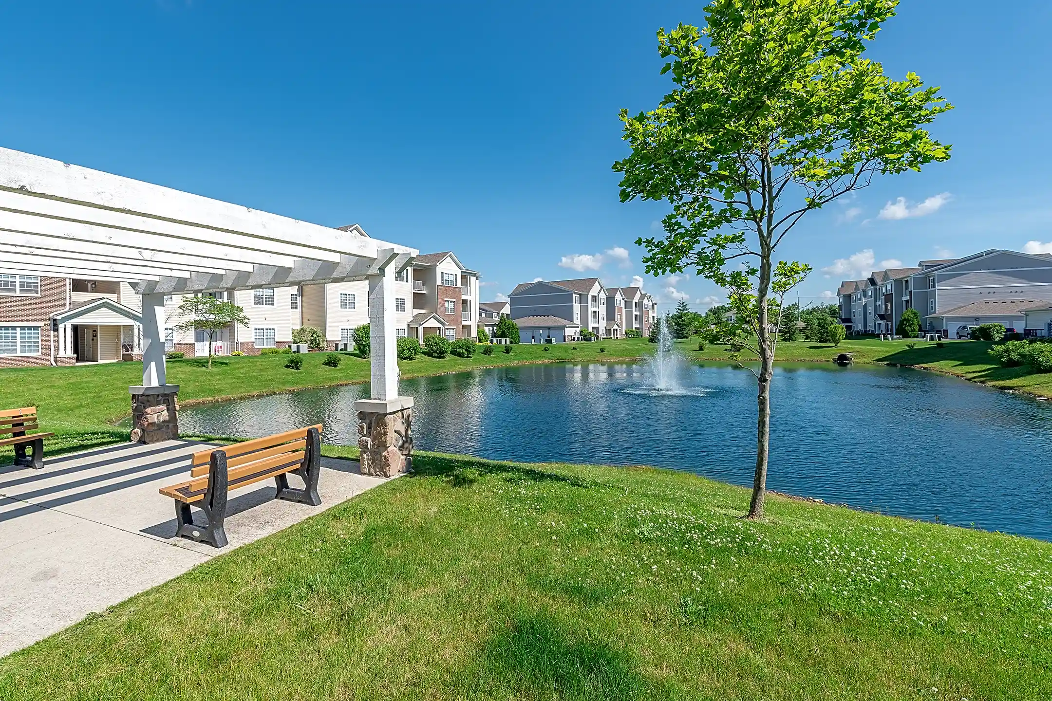 WaterStone Landing 12315 Roachton Rd Perrysburg, OH Apartments for