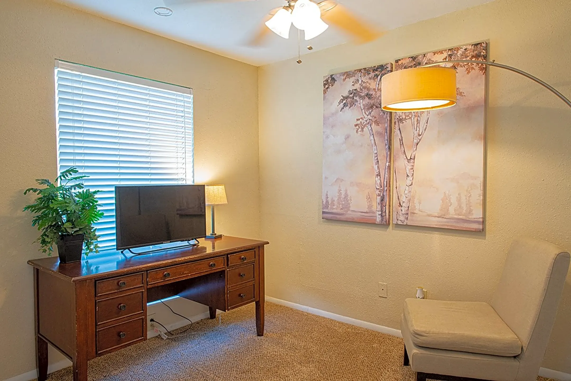 Deer Wood 110 Champions Dr Lufkin, TX Apartments for Rent Rent.