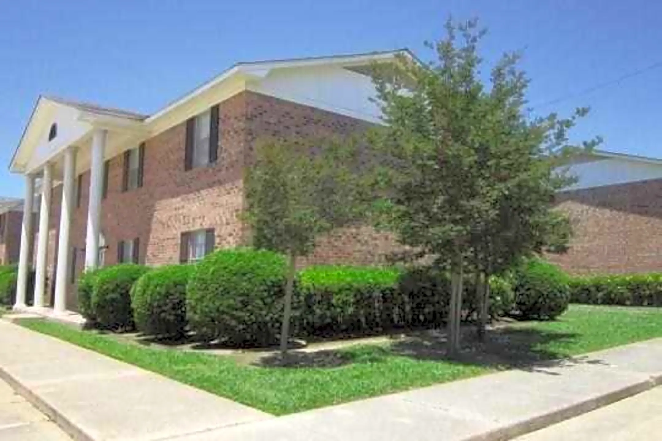 Shadow Hawk Apartments Monroe, LA 71201