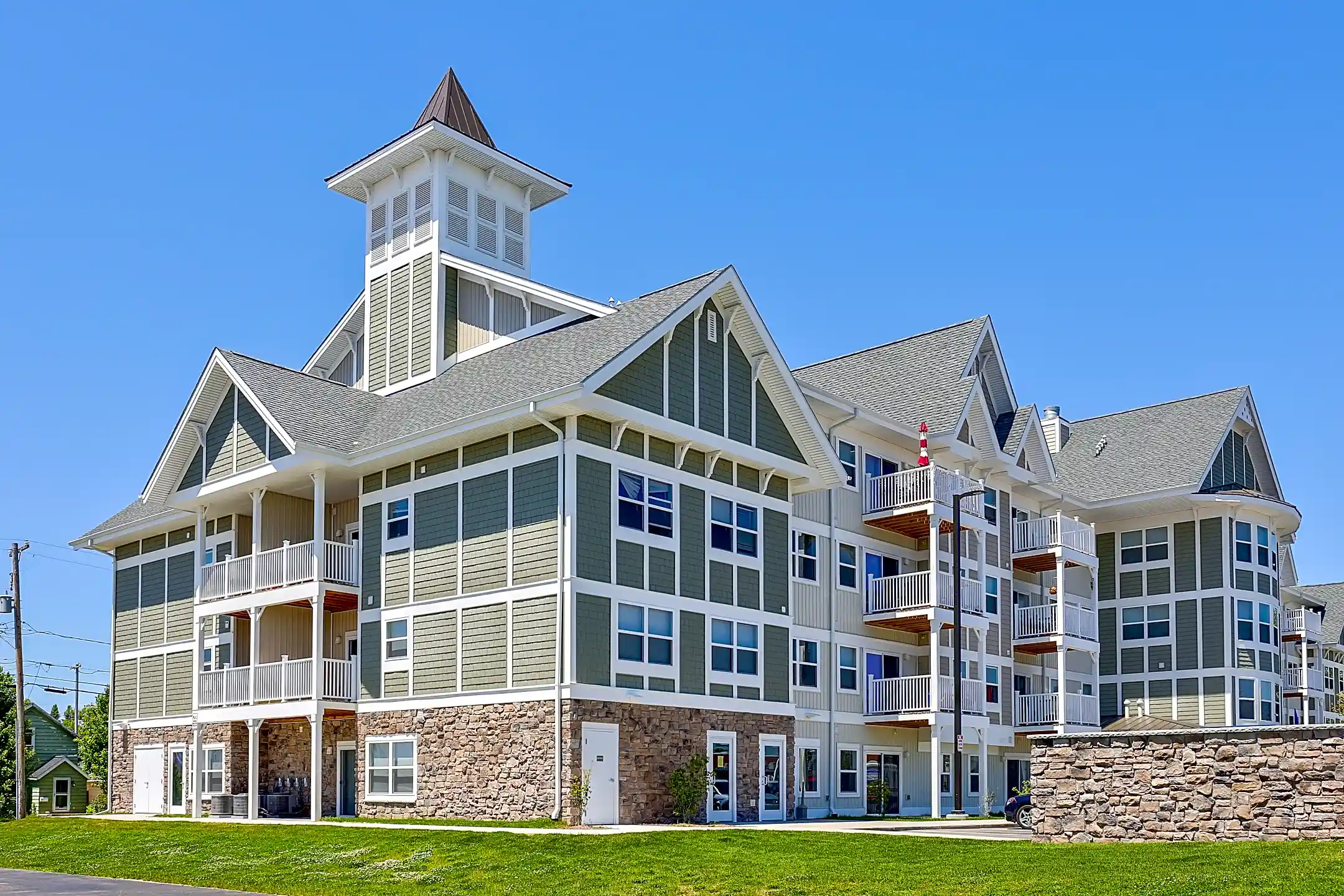 Northwind Apartment Homes 403 W Mitchell St Gaylord, MI Apartments