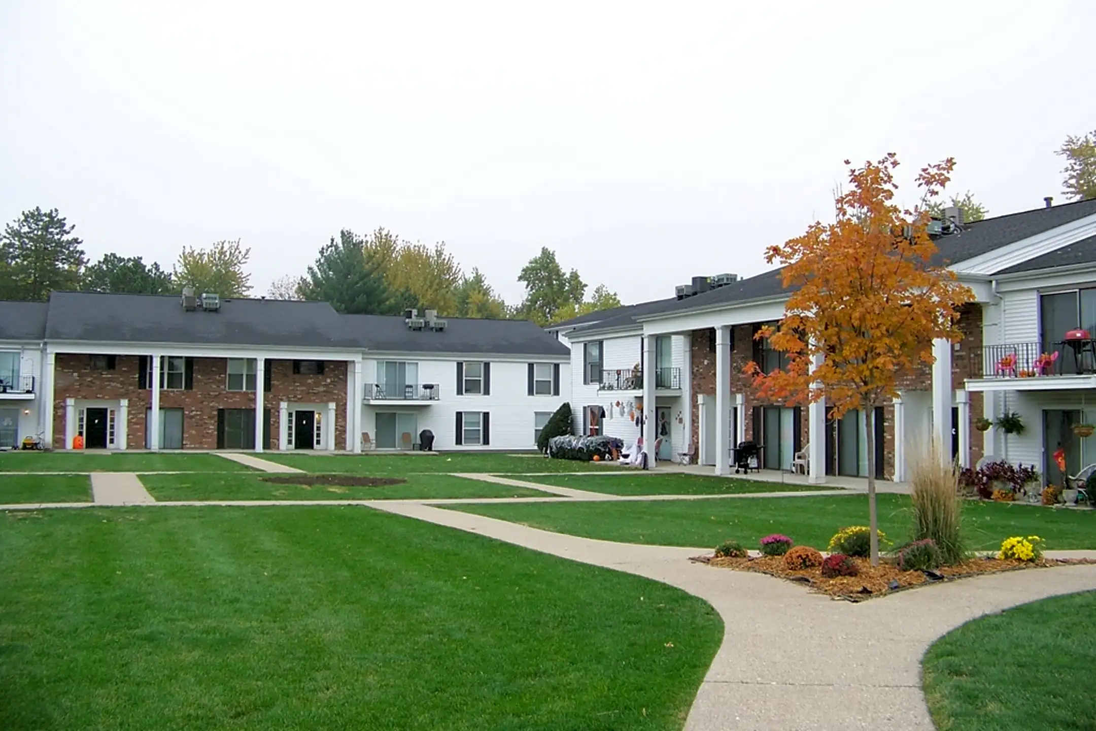 Colony South Apartments 1240 S Main St Morton, IL for Rent Rent.