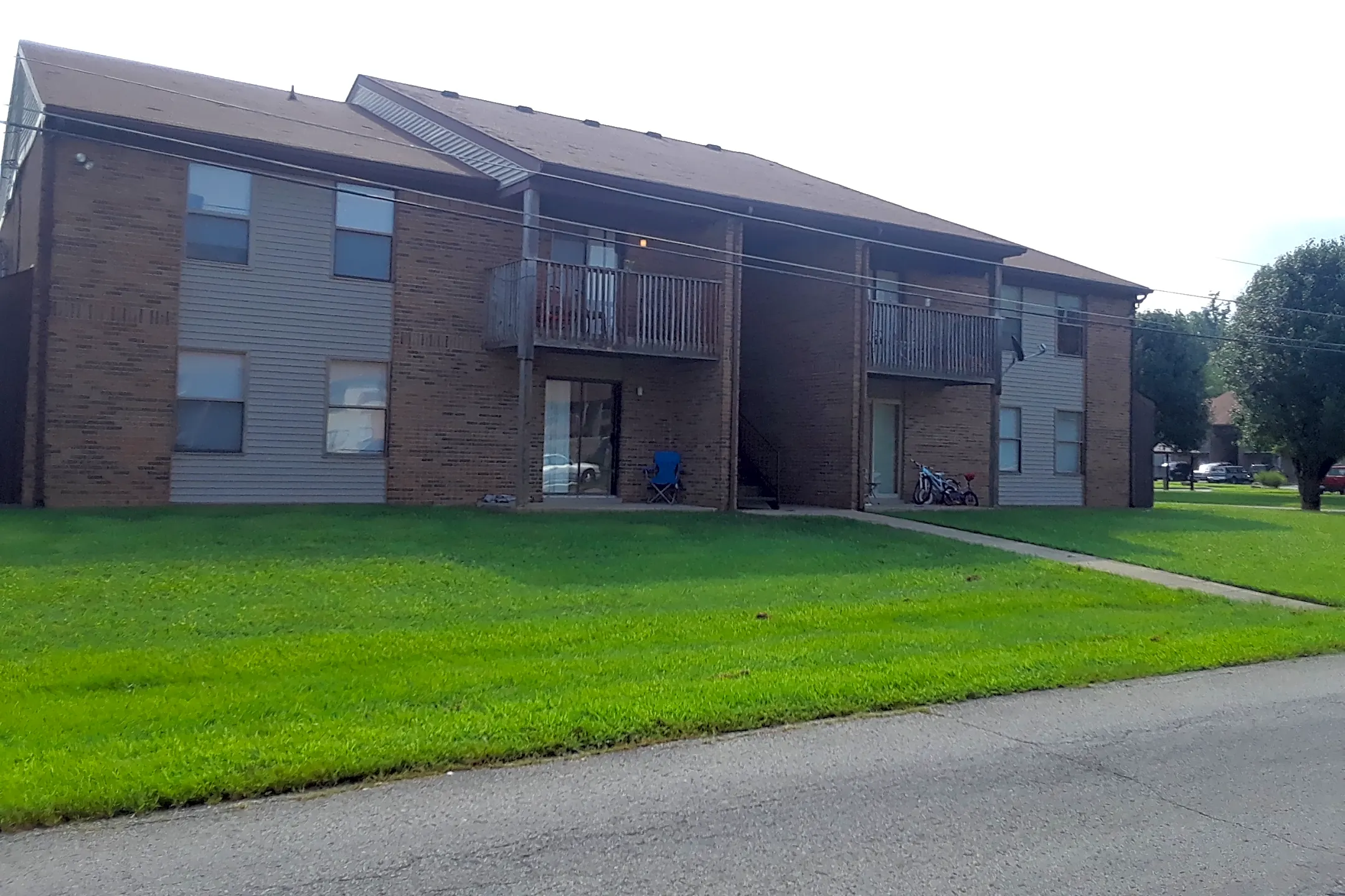 Cedar Grove Apartments 195 Johnson Drive Shepherdsville Ky Apartments For Rent Rent 