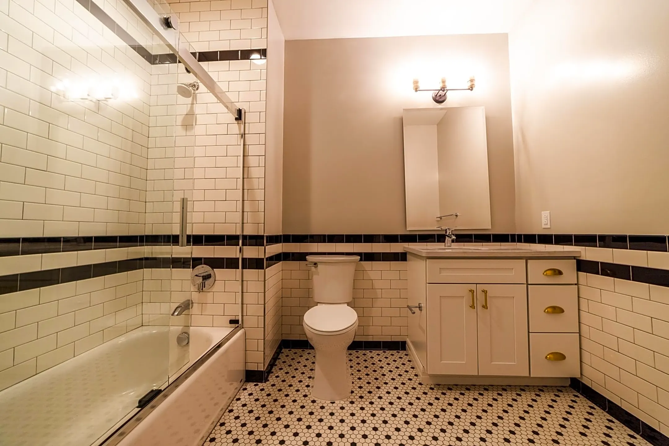 22 N Park Row Apartments Erie, PA 16501