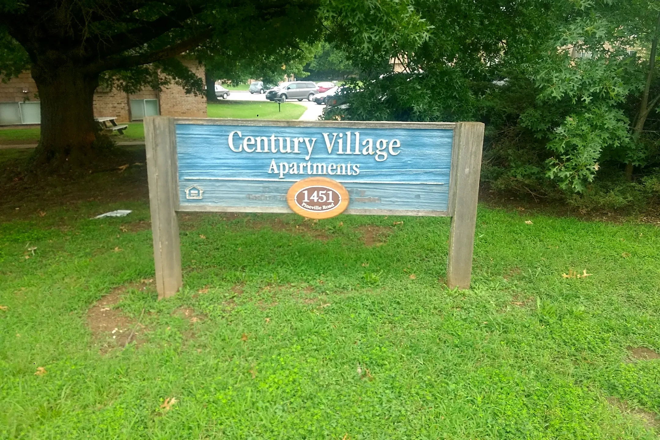 Century Village Apartments - 1451 Pineville Rd | Neosho, MO for Rent ...