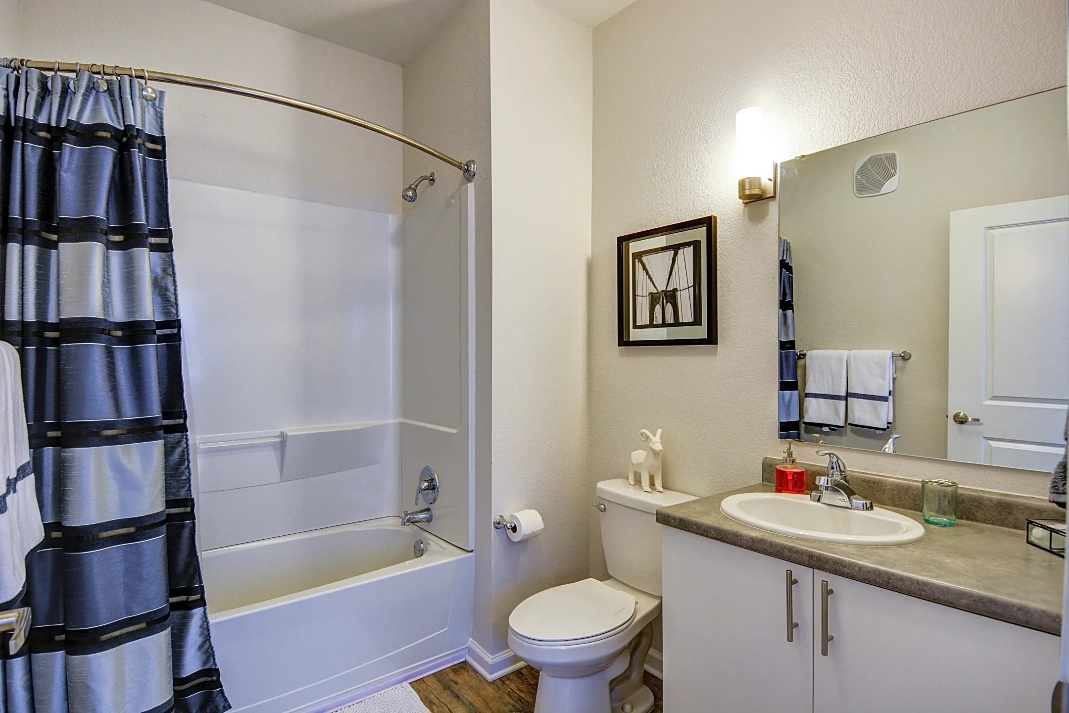 Bathroom - Park East Student Living - Lubbock, TX