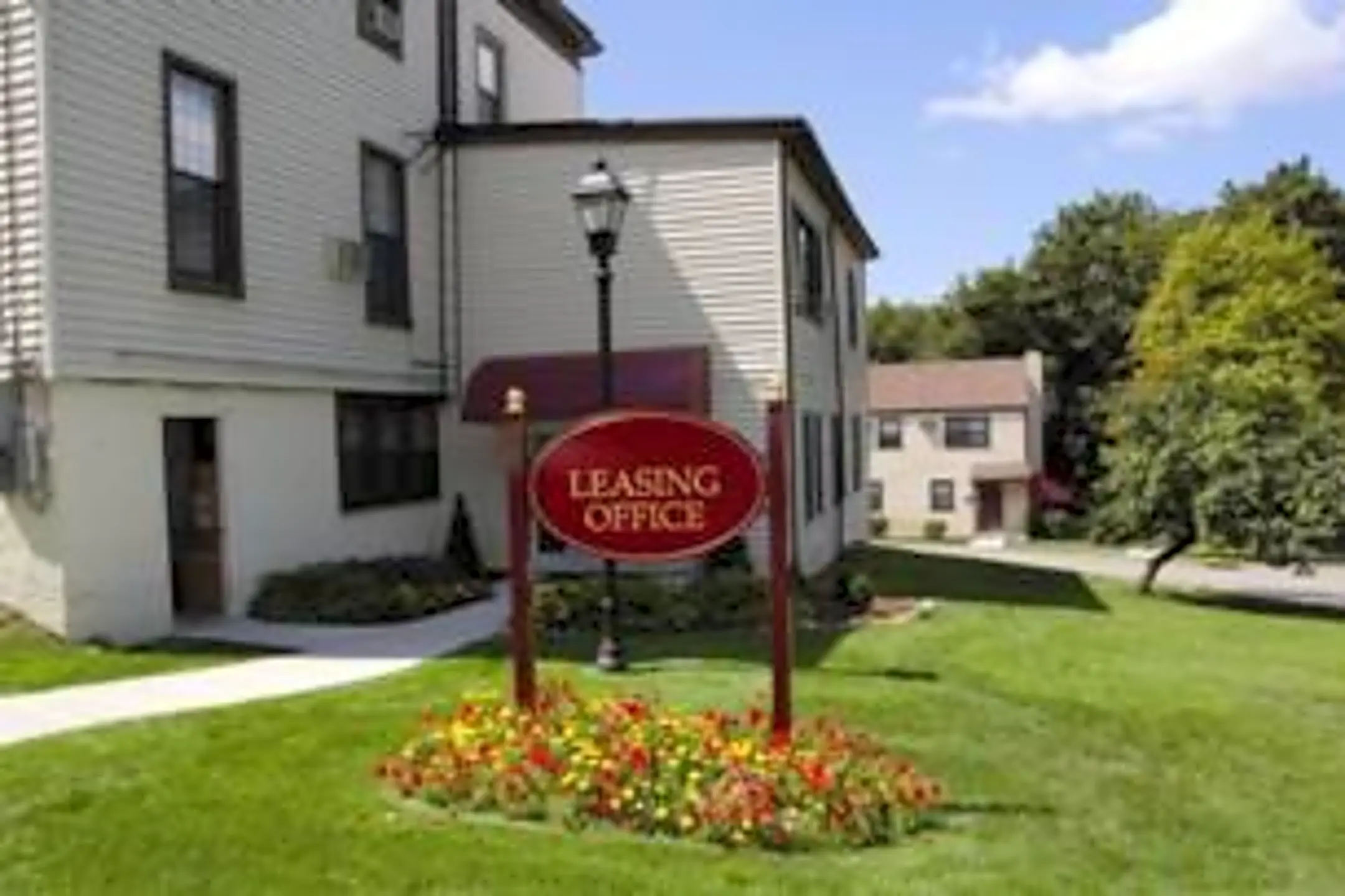 Sherwood Townhouses Ossining, NY 10562