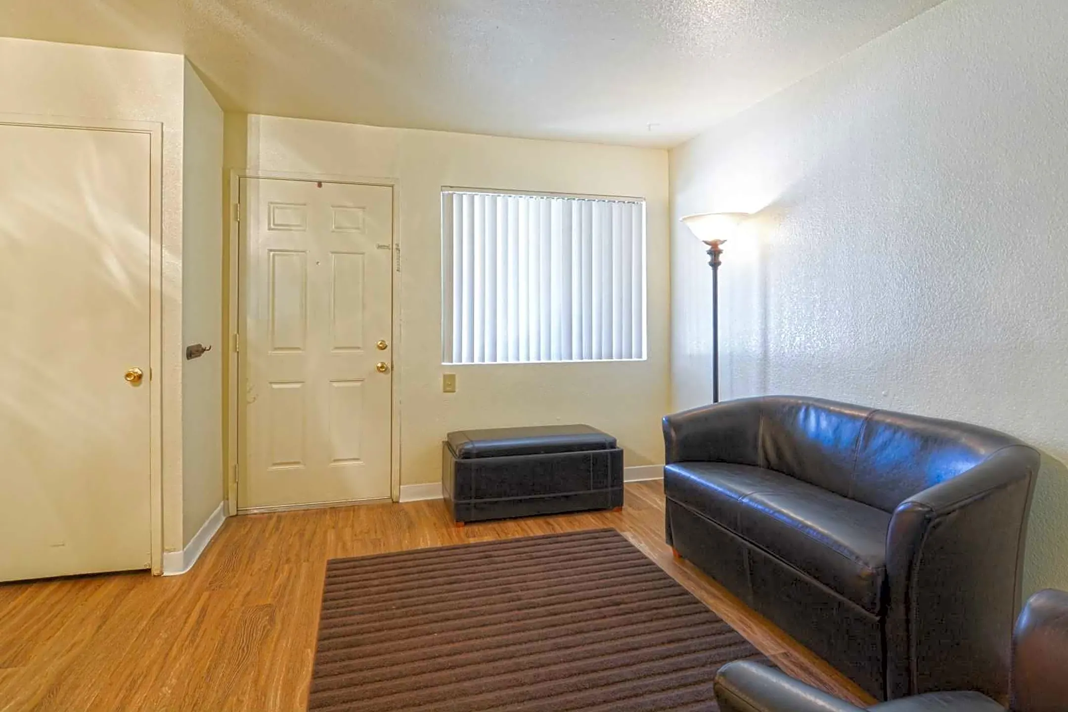 Willow Glen Apartments 7474 La Mancha Way Sacramento, CA Apartments for Rent Rent.