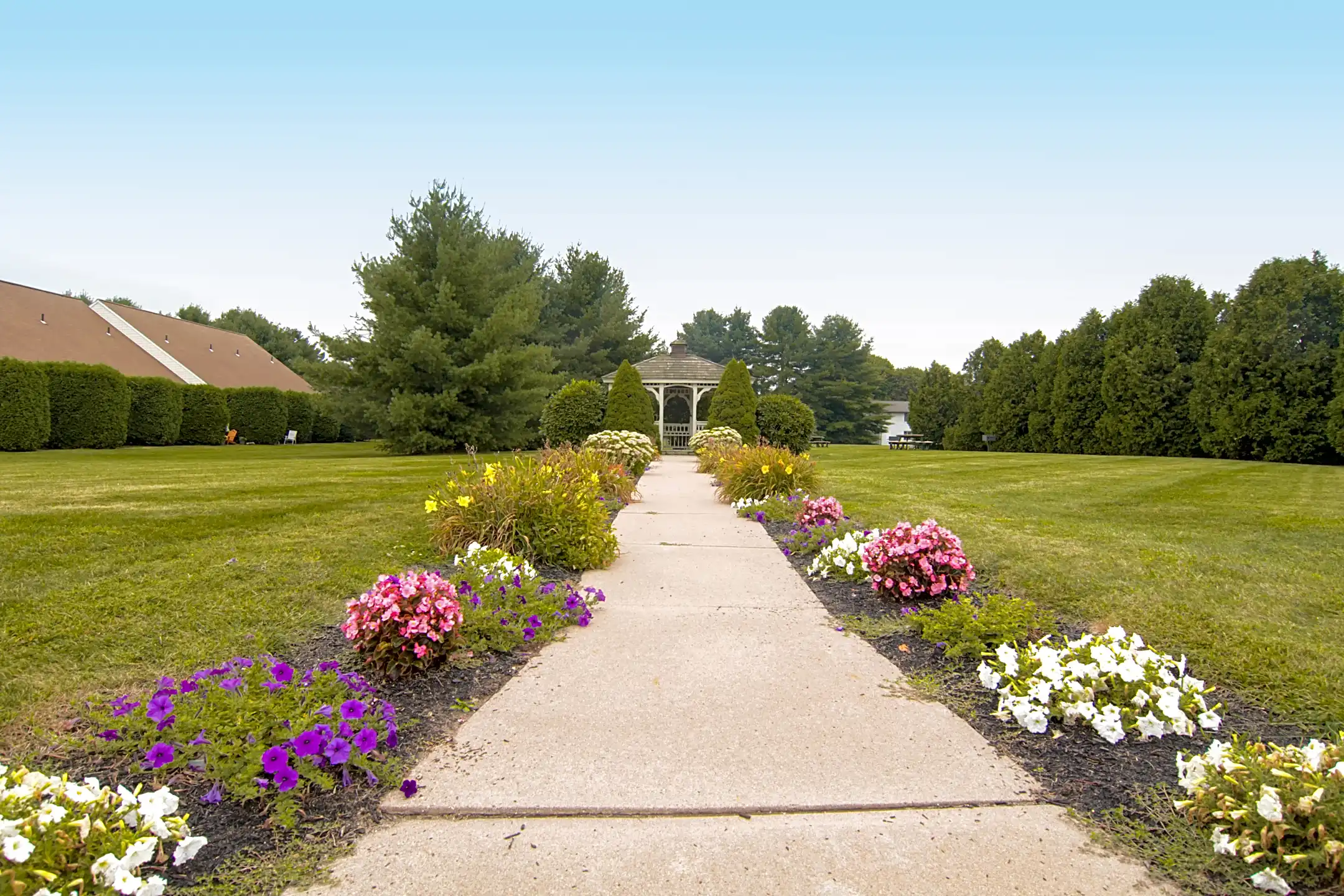 Cornfield Apartments 60 Pinney St Ellington, CT Apartments for Rent