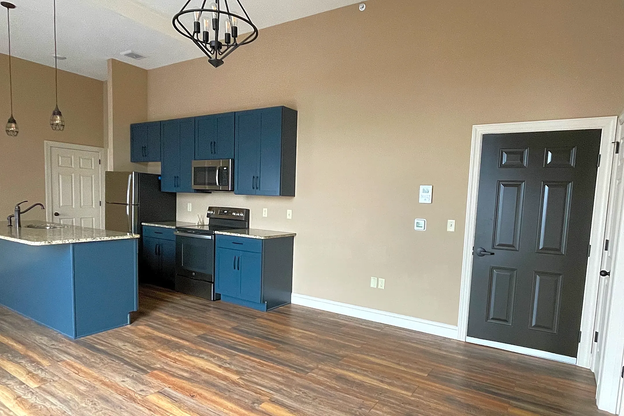 245 W Broad St Apartments Quakertown, PA 18951