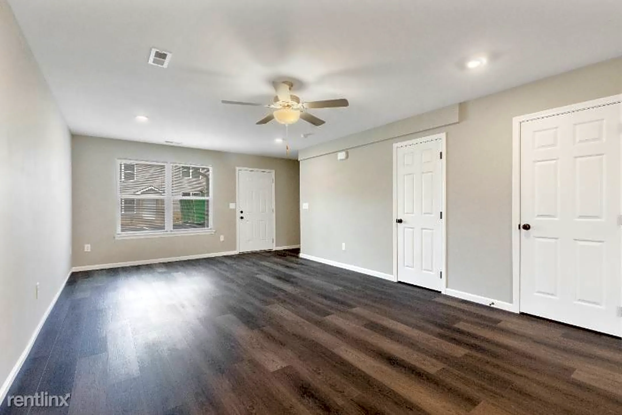 2815 S Roan St Townhomes Johnson City, TN 37604