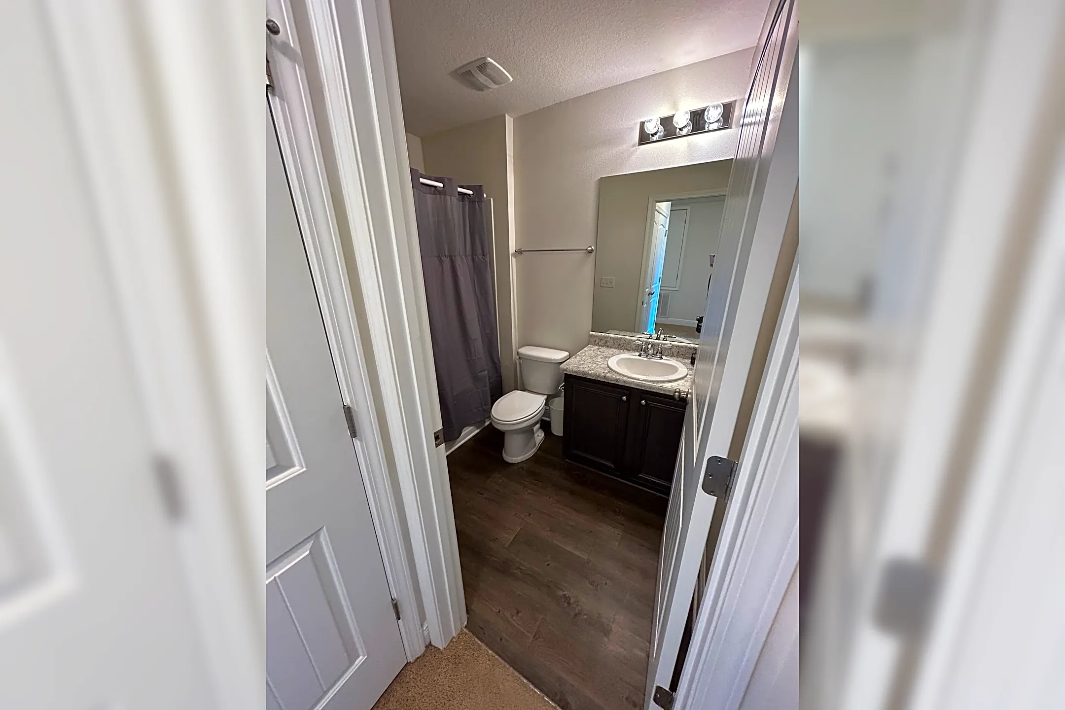 155 Iron Horse Dr E Townhomes Crestview, FL 32539