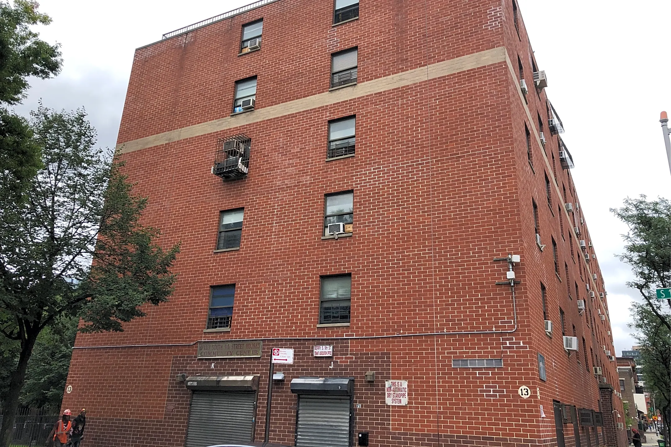 Berry South 9Th Street Apartments - Brooklyn, NY 11249