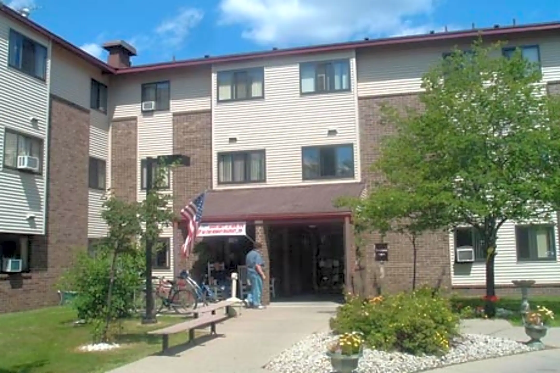 Haycreek 1110 38th Ave Menominee, MI Apartments for Rent Rent.