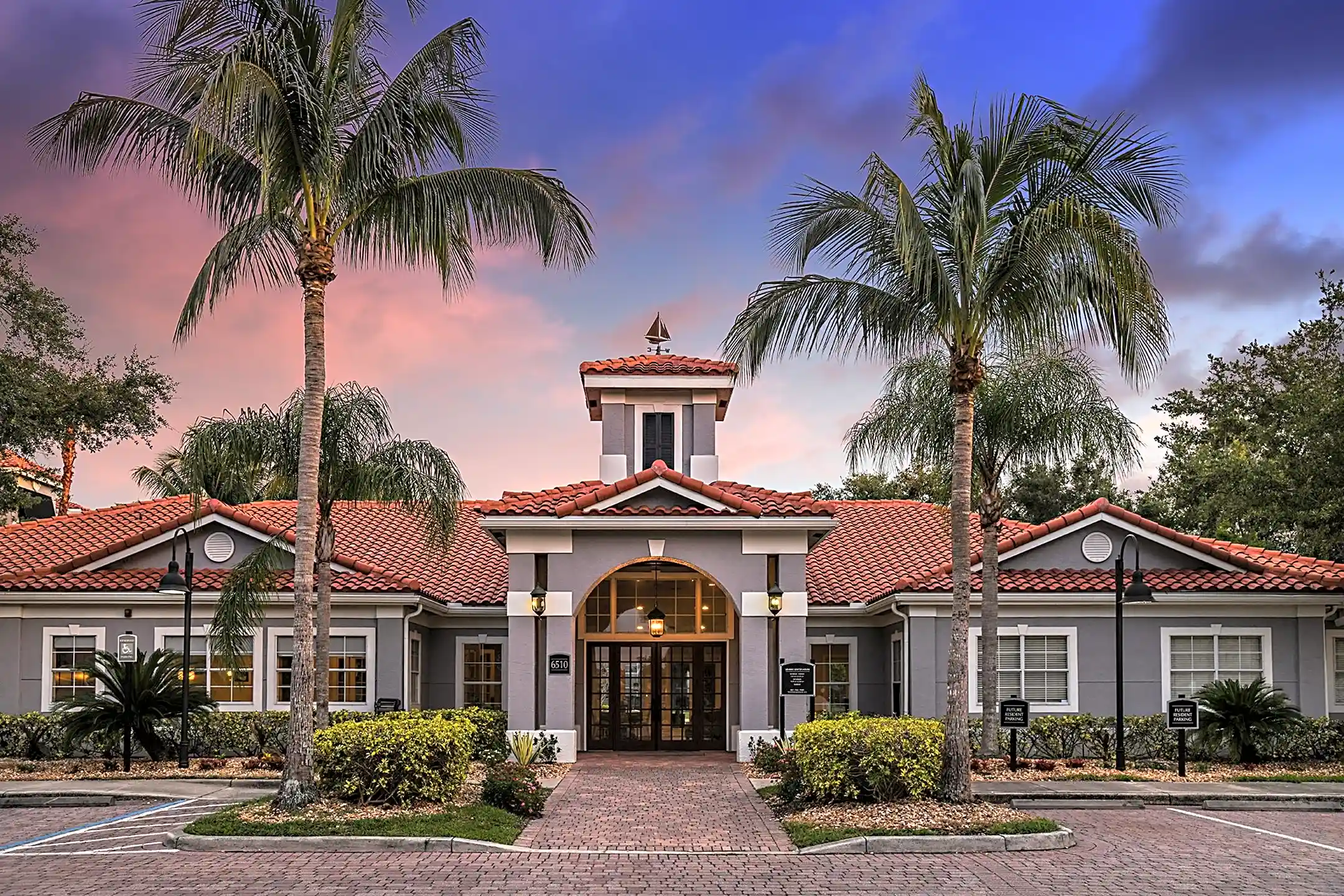 Yacht Club at Heritage Harbour 6510 Anchor Loop Bradenton, FL