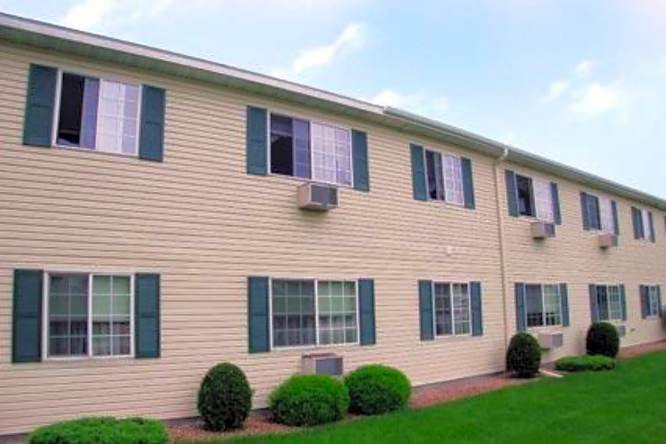 Stonefield Manor Senior Apartments 1264 County Road PH Onalaska, WI