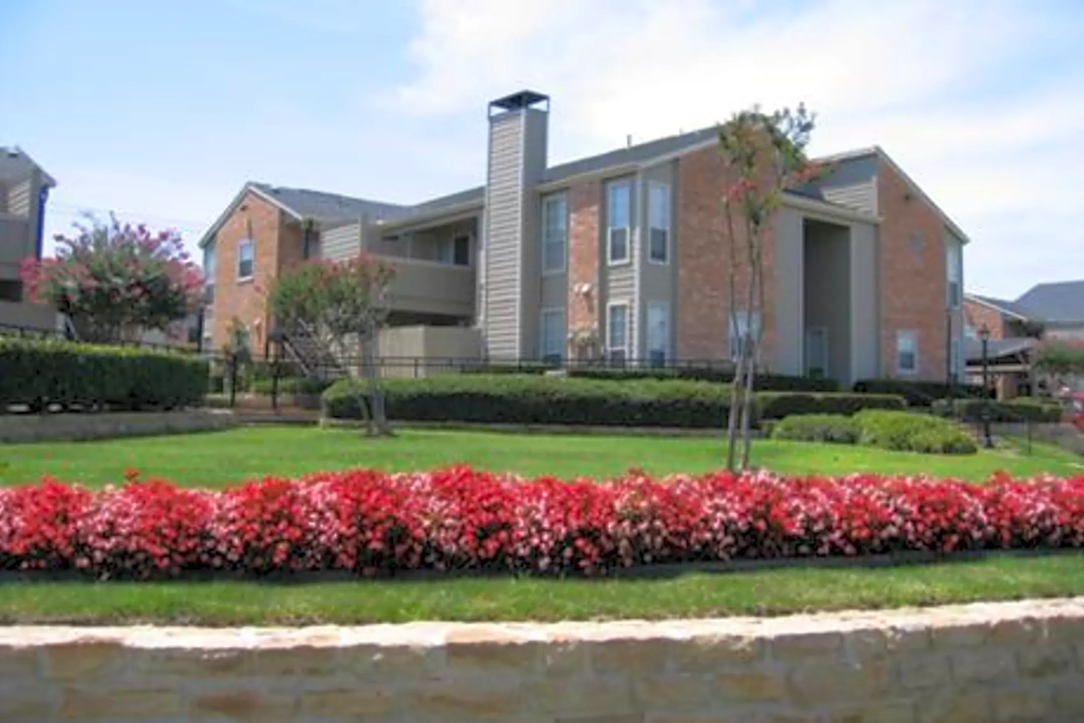 Galleria Townhomes 1737 E Frankford Rd Carrollton, TX Apartments for Rent Rent.