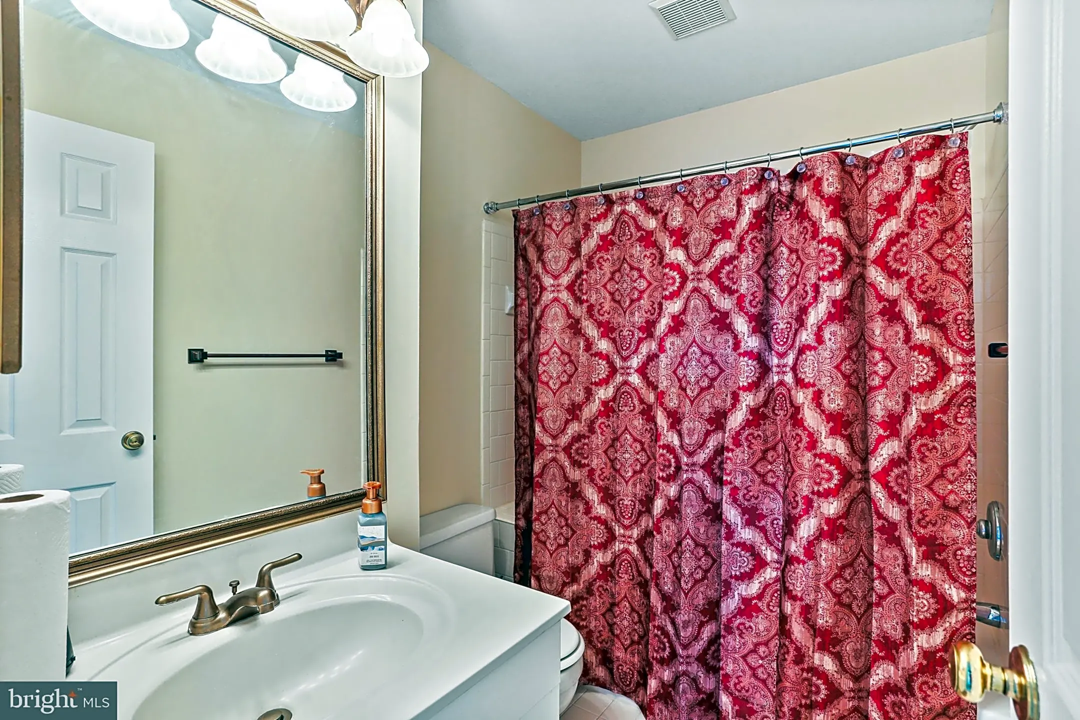 Bathroom - 7622 Stony Creek Ln - Ellicott City, MD