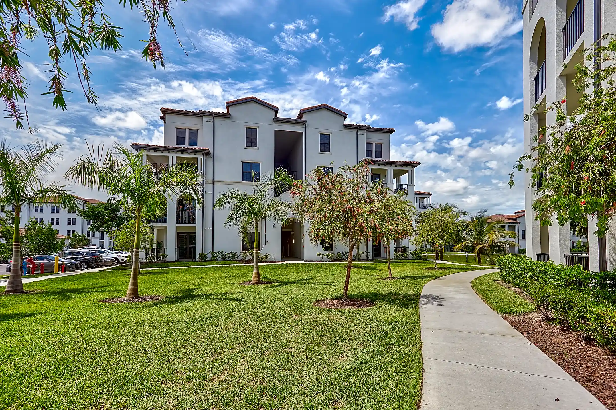 Lago Apartments 10200 Sweetgrass Circle Naples, FL Apartments for